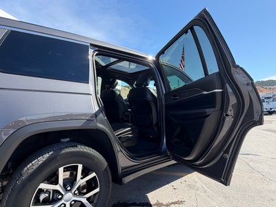 2025 Jeep Grand Cherokee L Limited 4x4