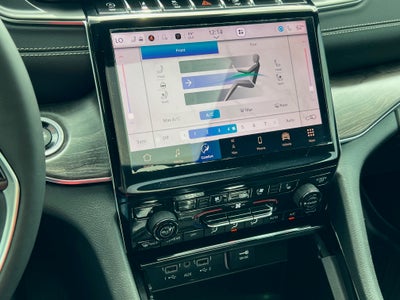 2023 Jeep Grand Cherokee L Overland 4x4