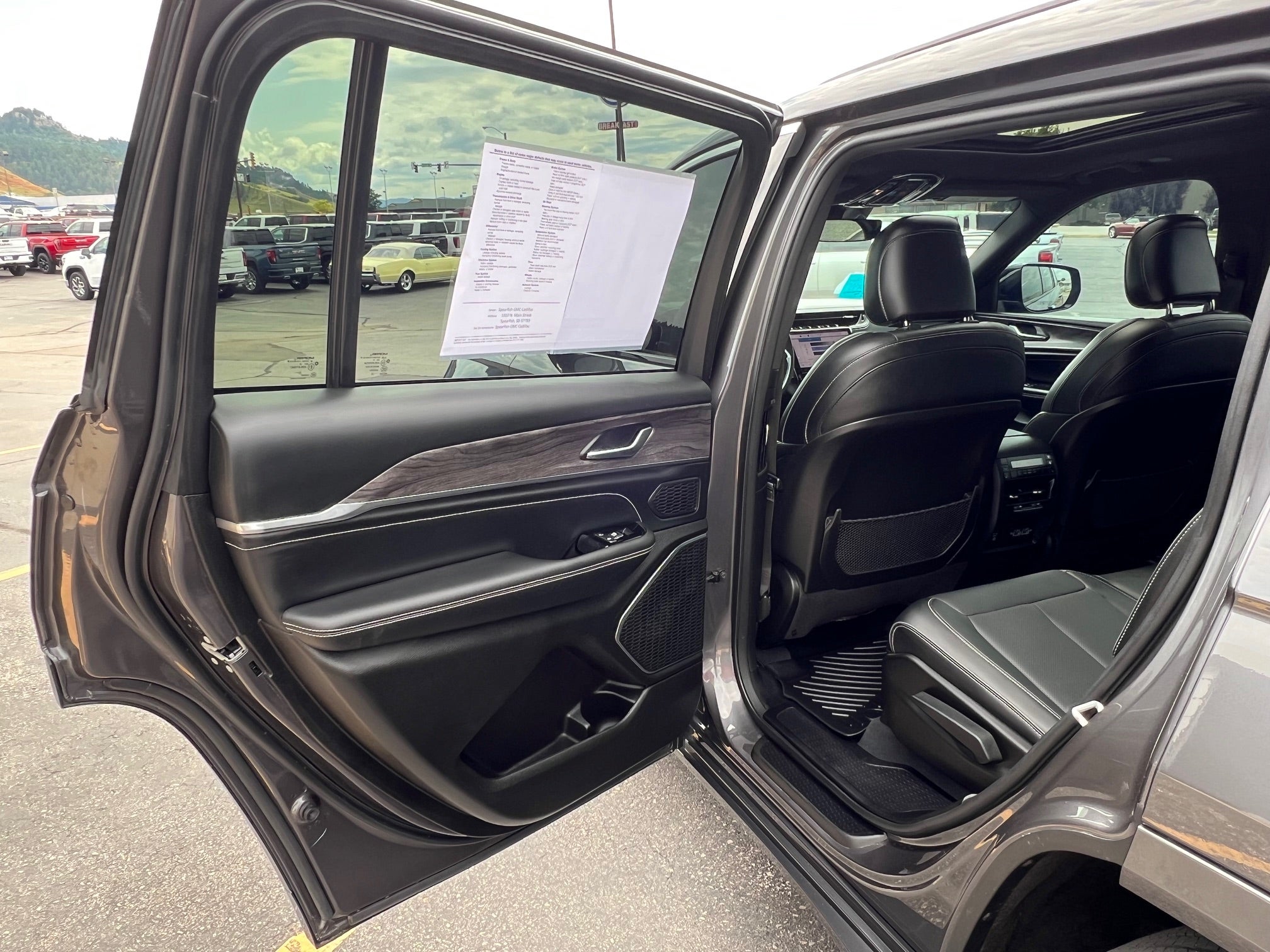 2023 Jeep Grand Cherokee L Overland 4x4