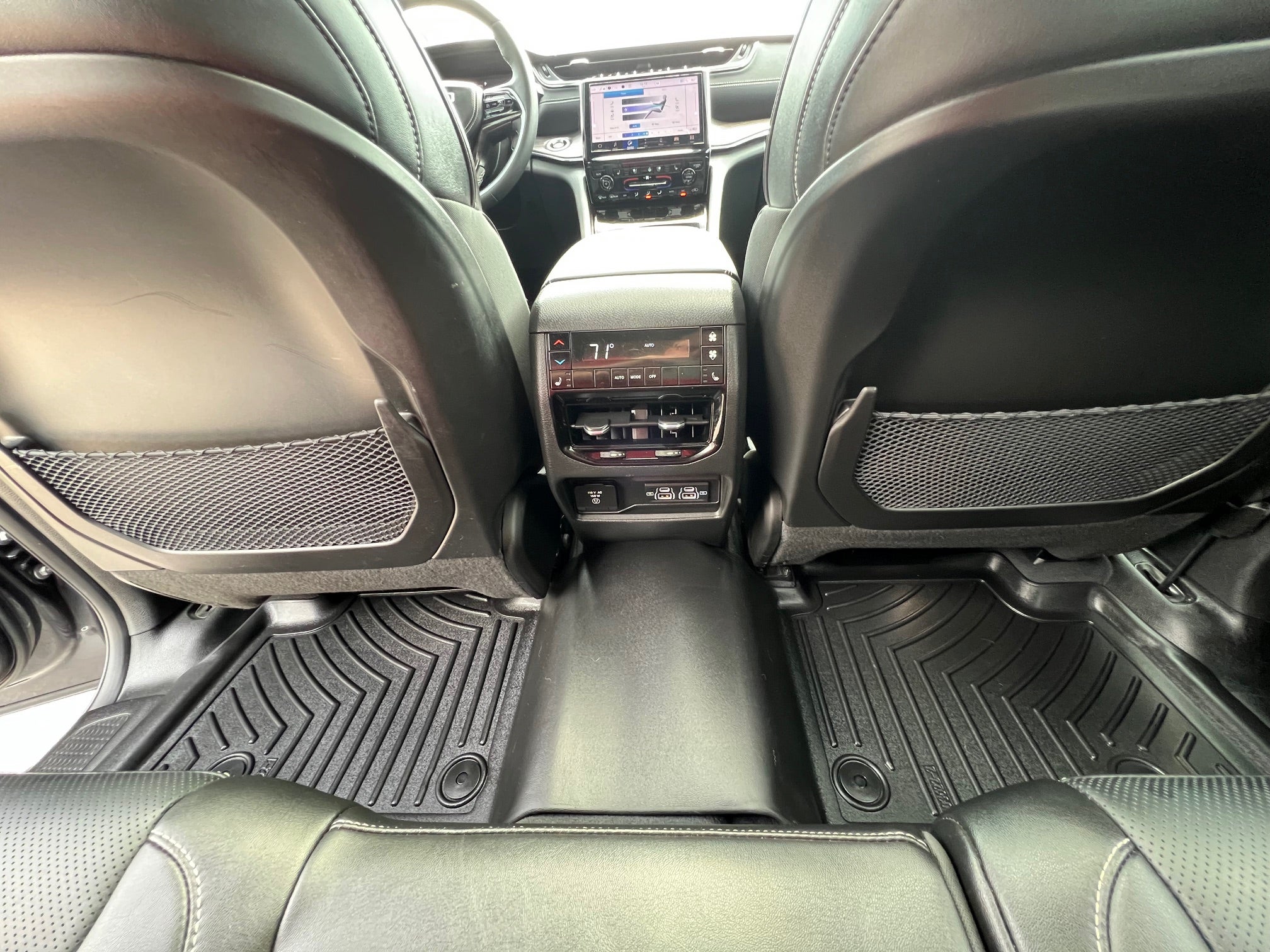 2023 Jeep Grand Cherokee L Overland 4x4