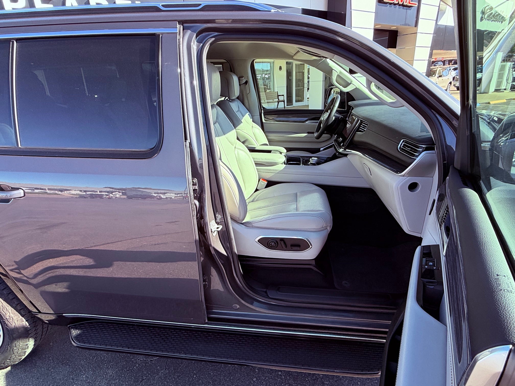 2022 Jeep Wagoneer Series II 4x4