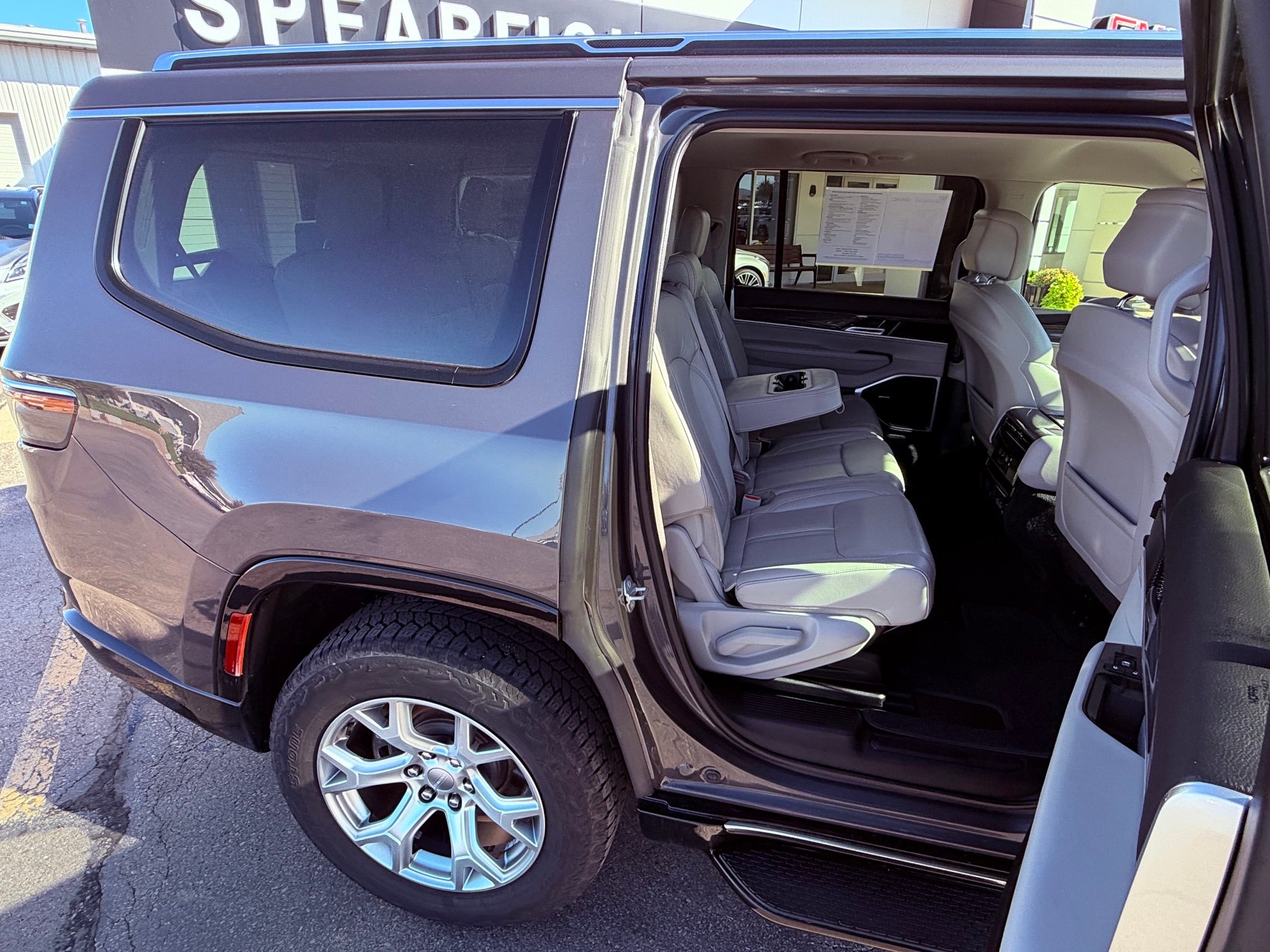 2022 Jeep Wagoneer Series II 4x4