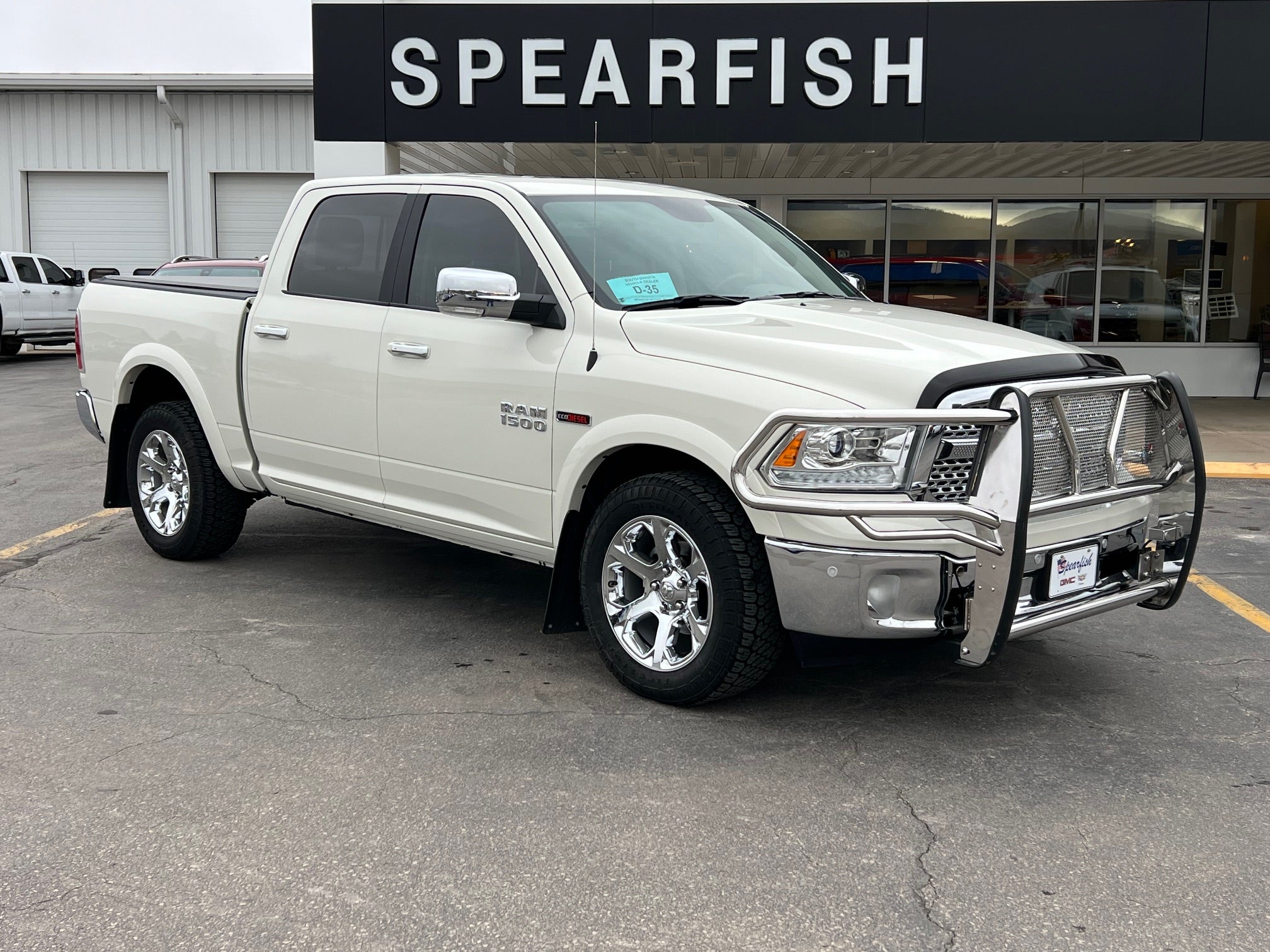 2018 RAM 1500 Laramie 4x4 Crew Cab 5'7" Box