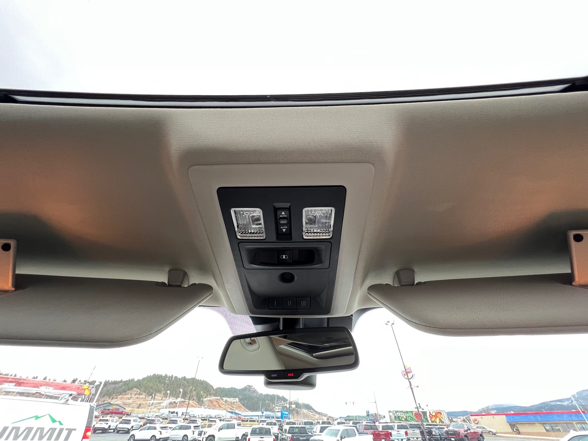 2018 RAM 1500 Laramie 4x4 Crew Cab 5'7" Box