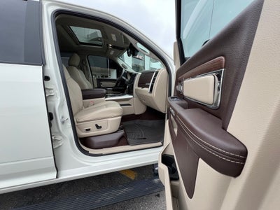 2018 RAM 1500 Laramie 4x4 Crew Cab 5'7" Box