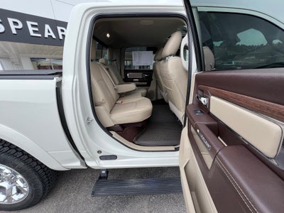 2018 RAM 1500 Laramie 4x4 Crew Cab 5'7" Box