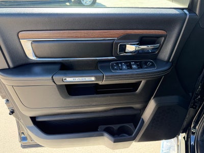 2014 RAM 1500 4WD Crew Cab 5.7 Ft Box Laramie