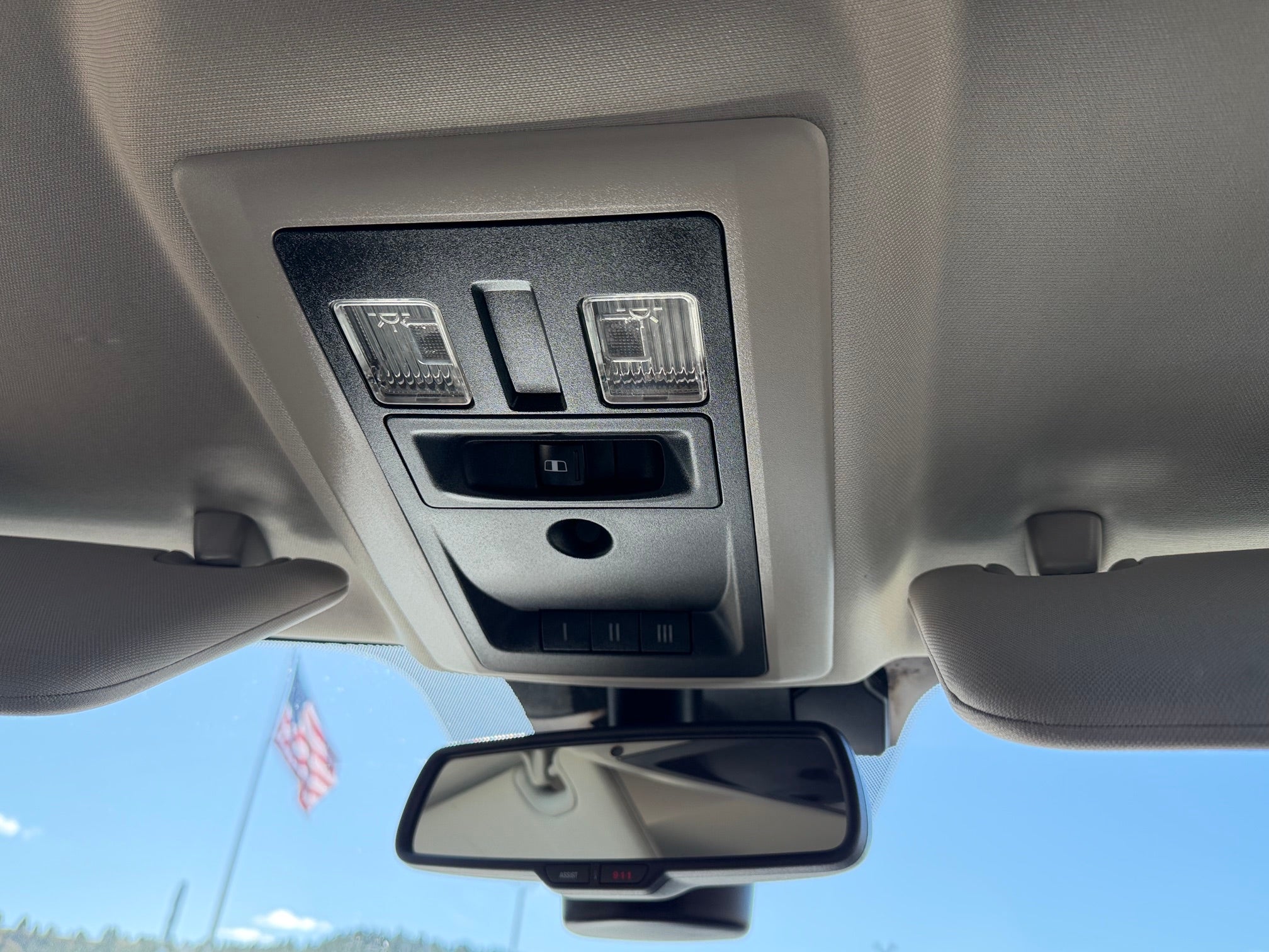 2014 RAM 1500 4WD Crew Cab 5.7 Ft Box Laramie