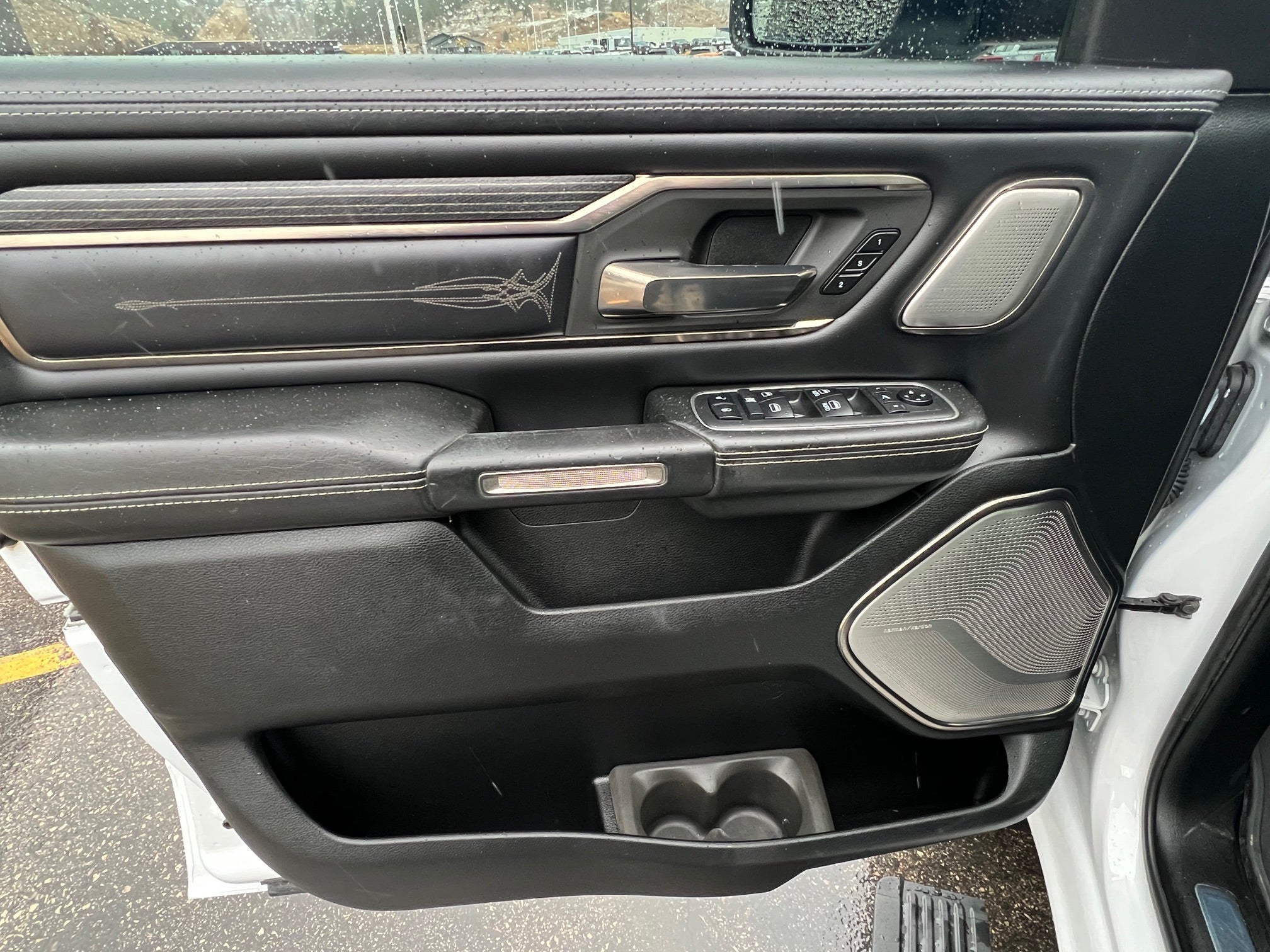 2019 RAM 1500 Limited 4x4 Crew Cab 5'7" Box