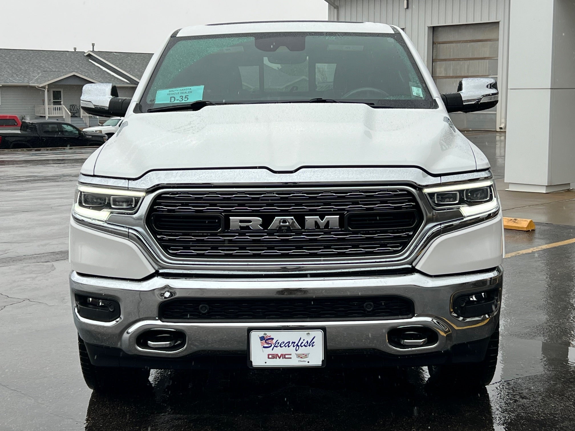 2019 RAM 1500 Limited 4x4 Crew Cab 5'7" Box