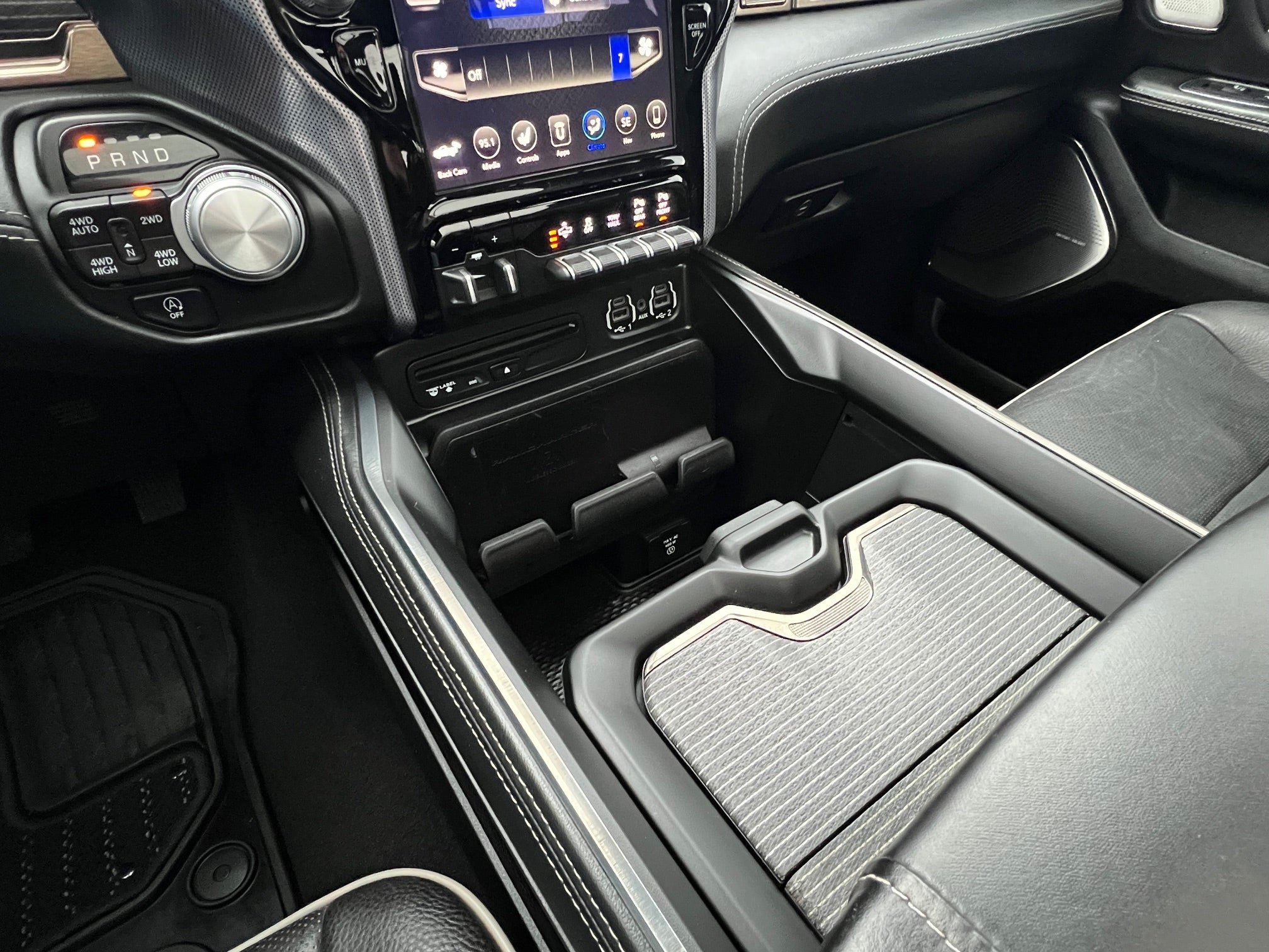 2019 RAM 1500 Limited 4x4 Crew Cab 5'7" Box