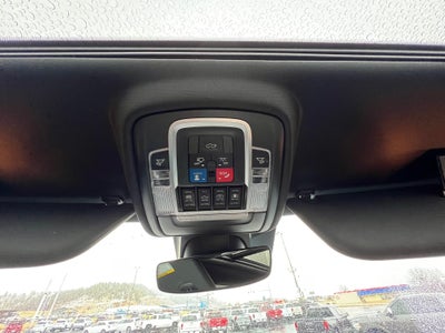 2019 RAM 1500 Limited 4x4 Crew Cab 5'7" Box