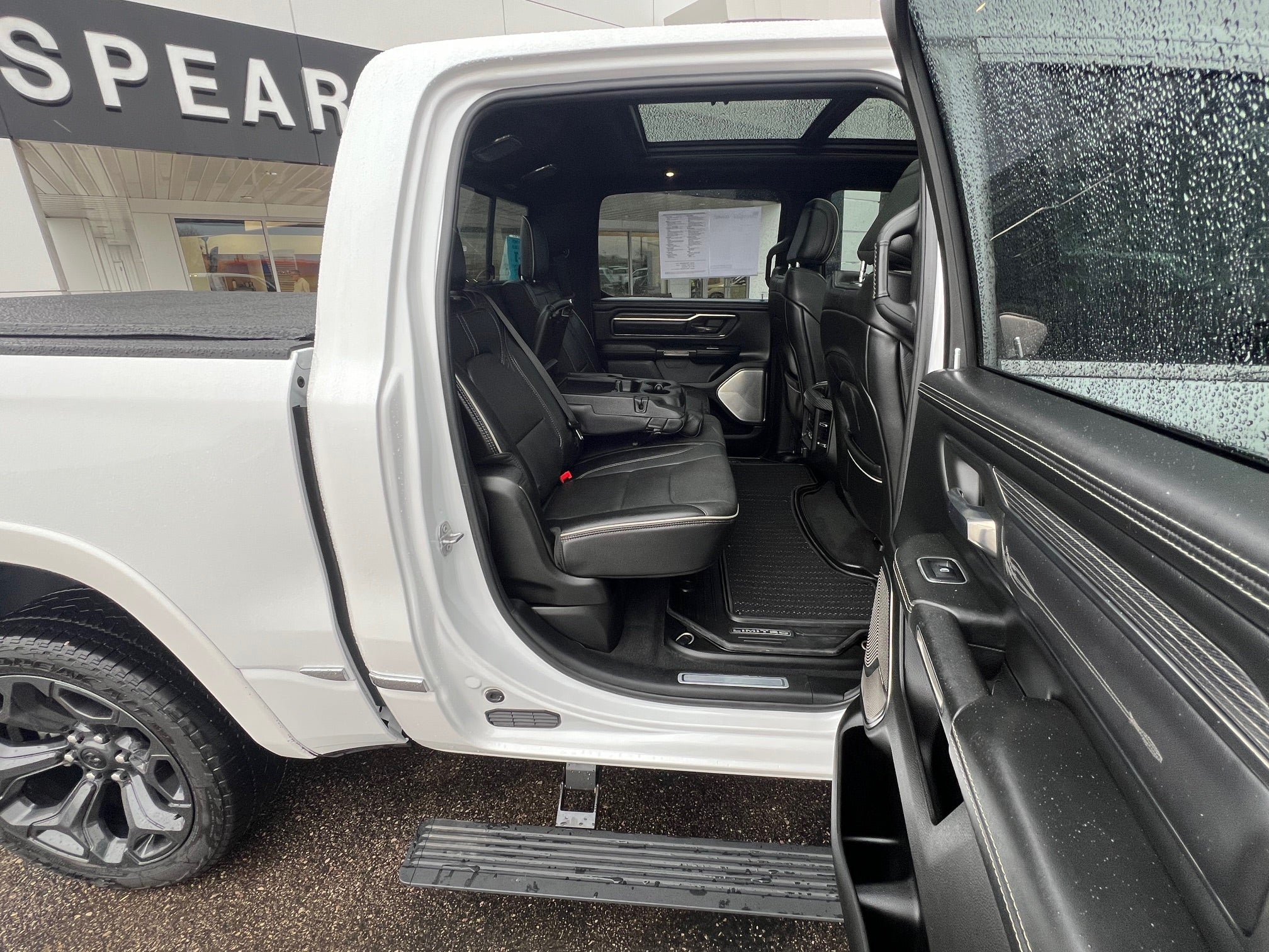 2019 RAM 1500 Limited 4x4 Crew Cab 5'7" Box