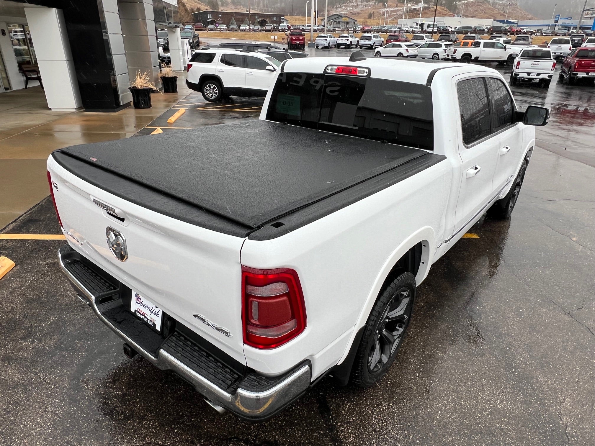 2019 RAM 1500 Limited 4x4 Crew Cab 5'7" Box