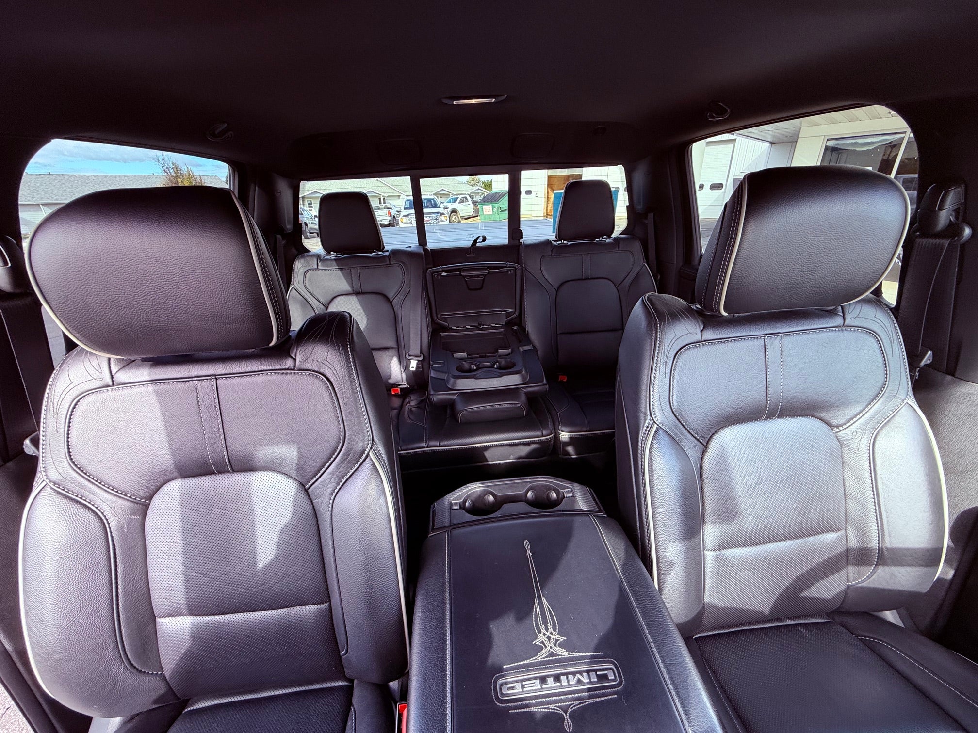 2022 RAM 1500 Limited 4x4 Crew Cab 5'7" Box