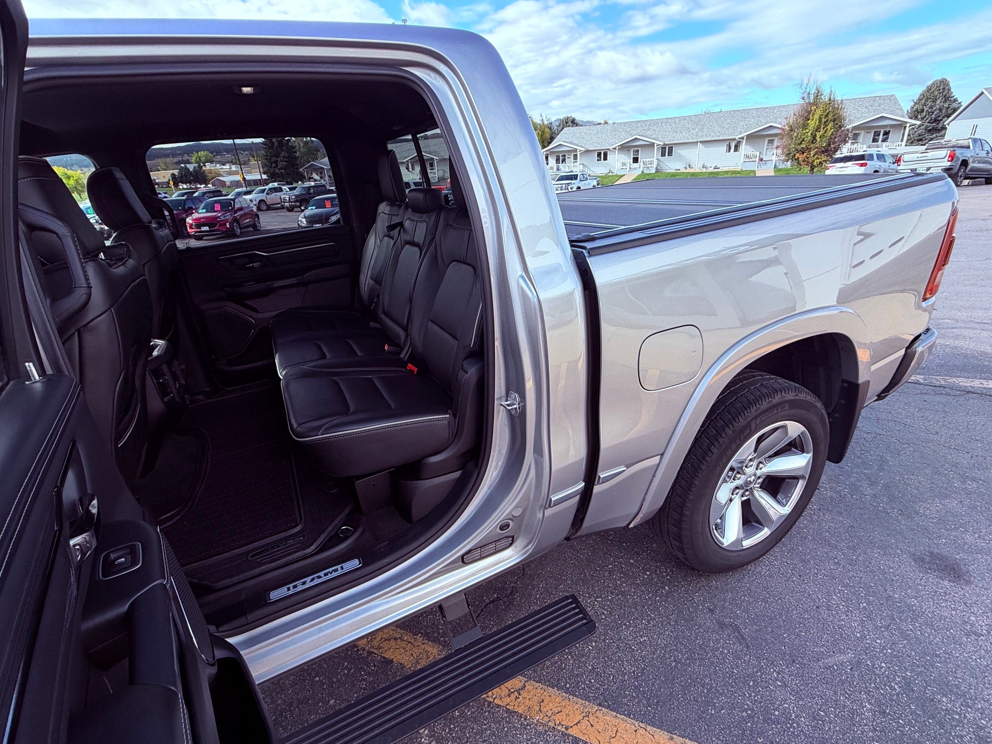 2022 RAM 1500 Limited 4x4 Crew Cab 5'7" Box