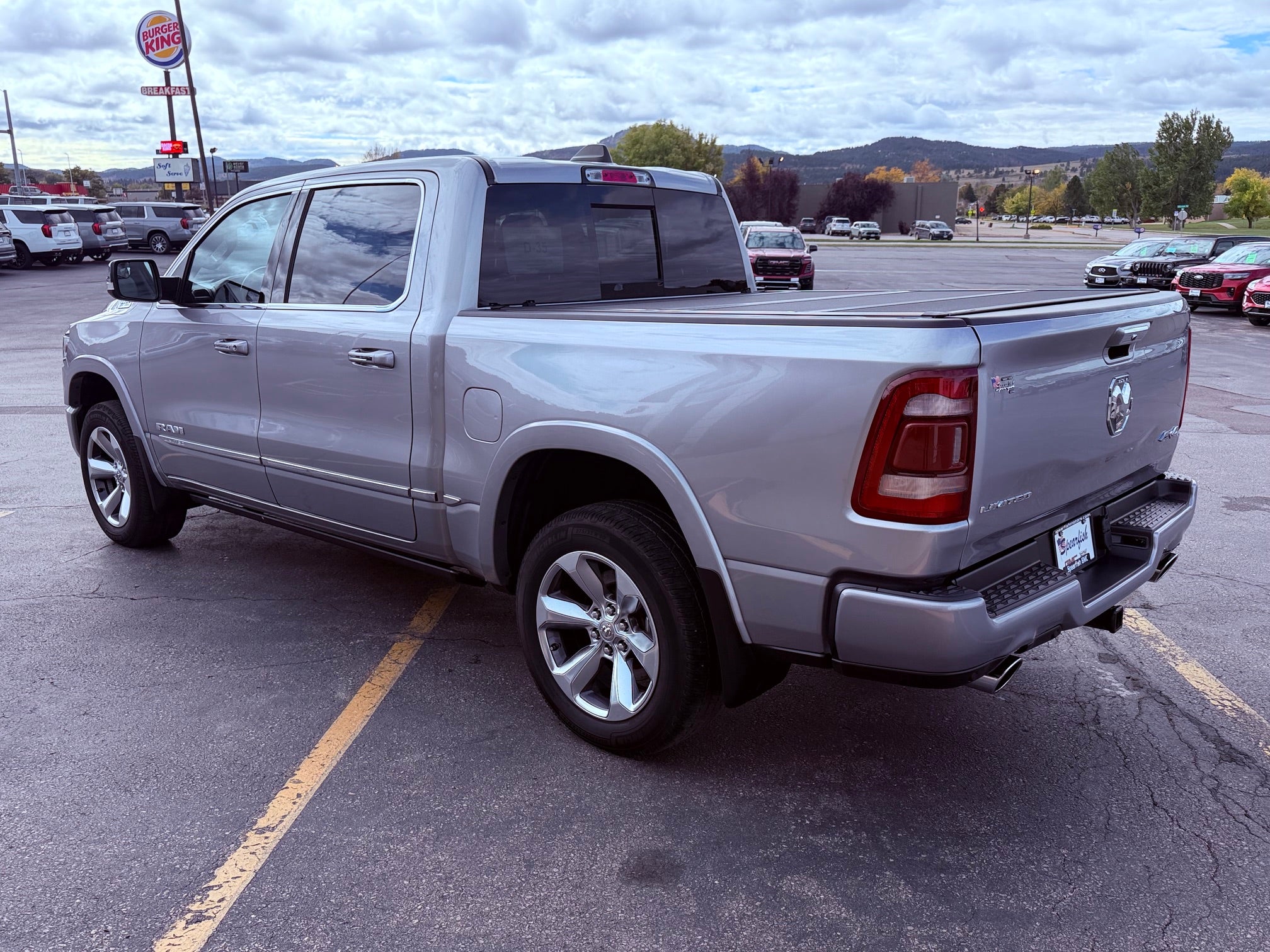 2022 RAM 1500 Limited 4x4 Crew Cab 5'7" Box