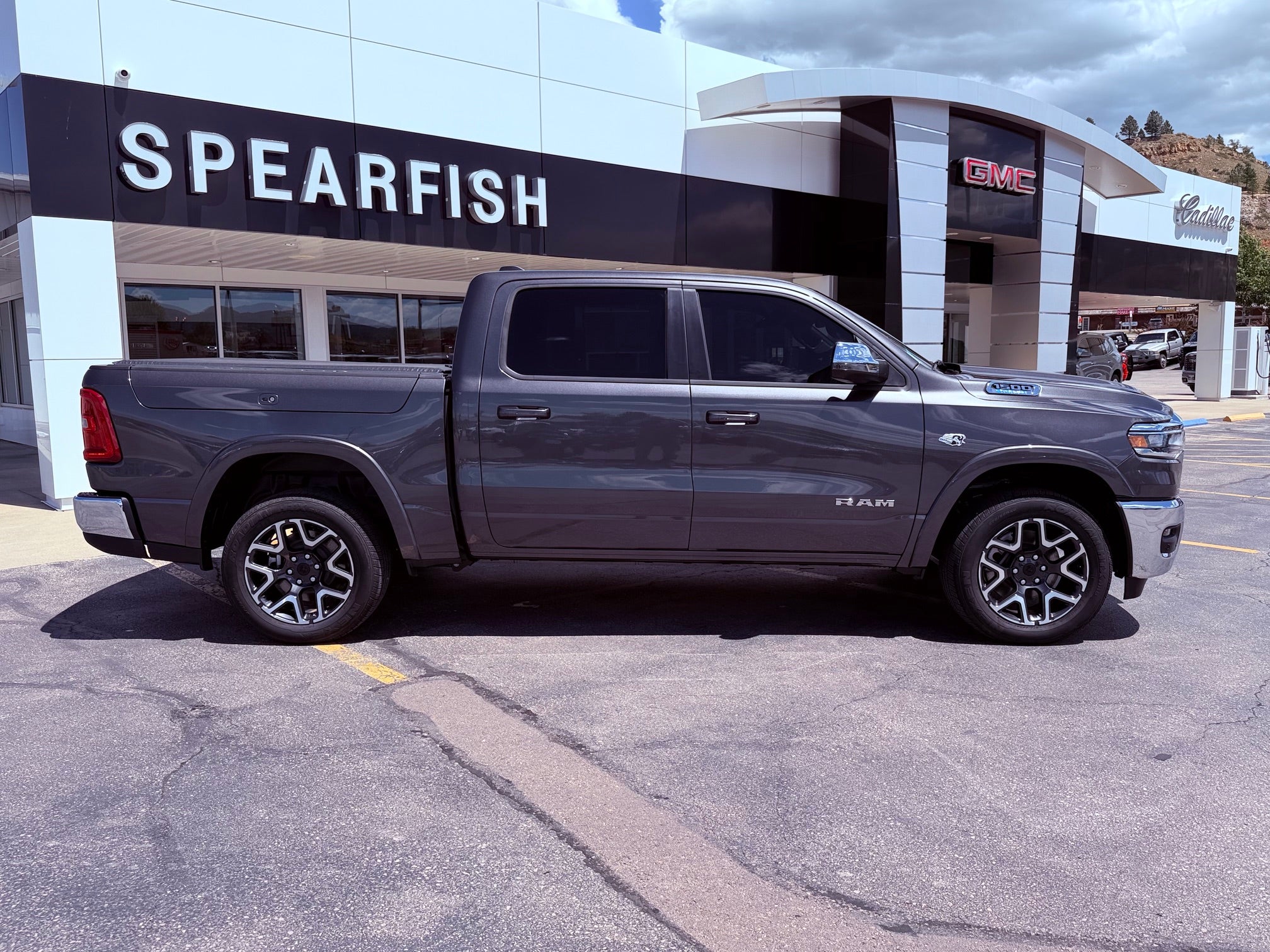 2026 RAM 1500 Laramie 4x4 Crew Cab 5'7" Box