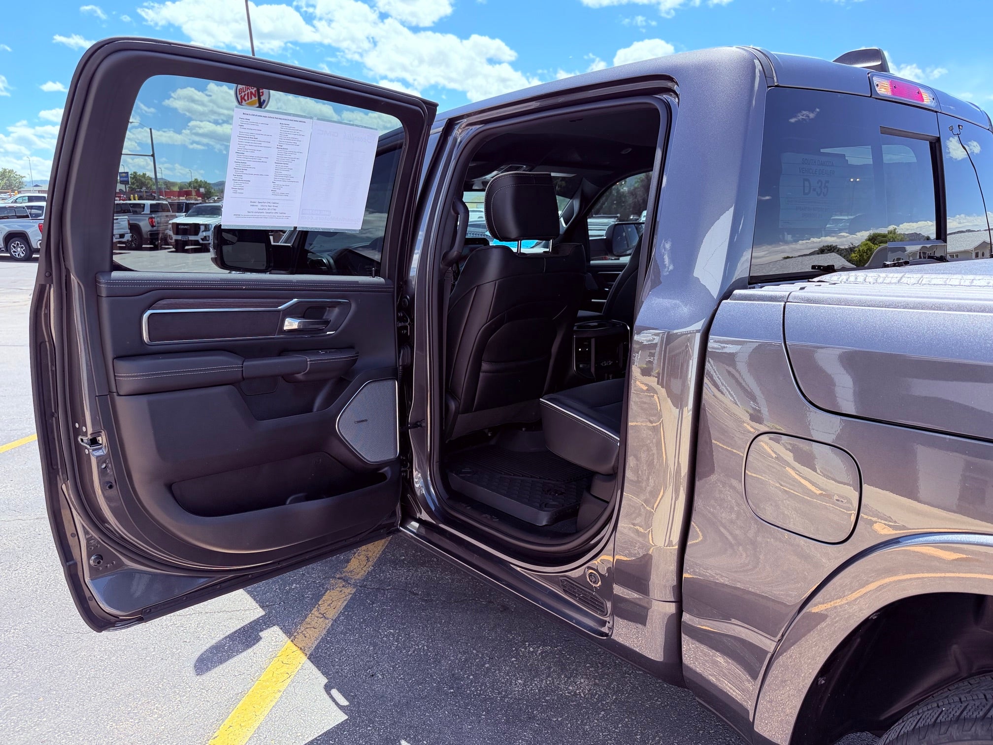 2026 RAM 1500 Laramie 4x4 Crew Cab 5'7" Box