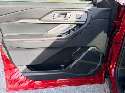 2025 Ford Explorer ST 4WD