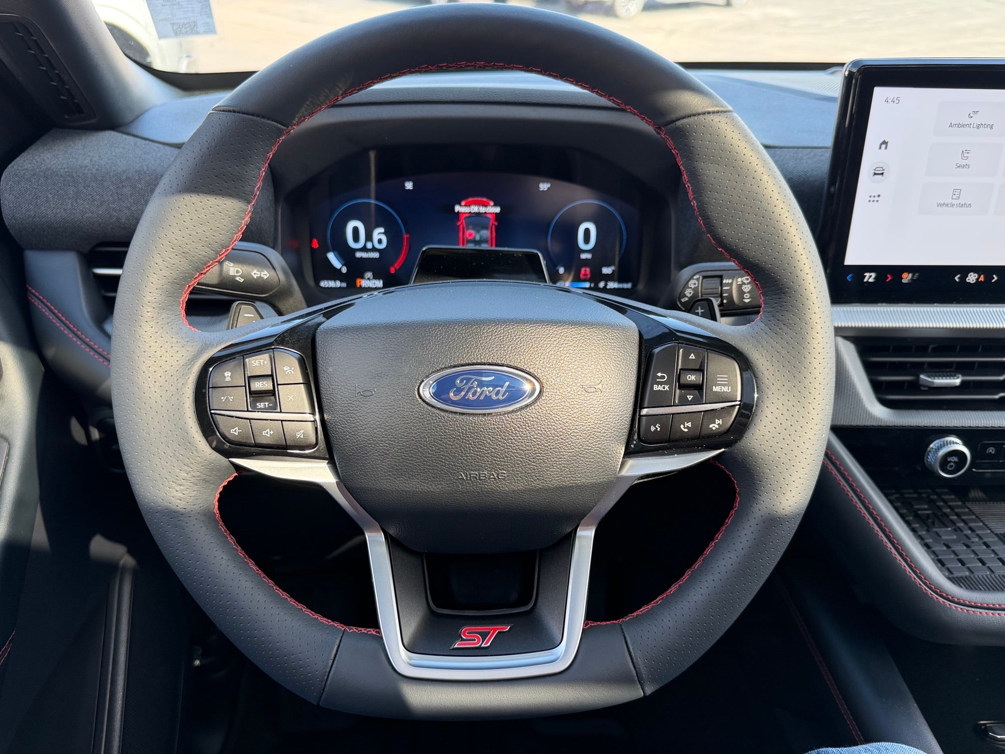 2025 Ford Explorer ST 4WD