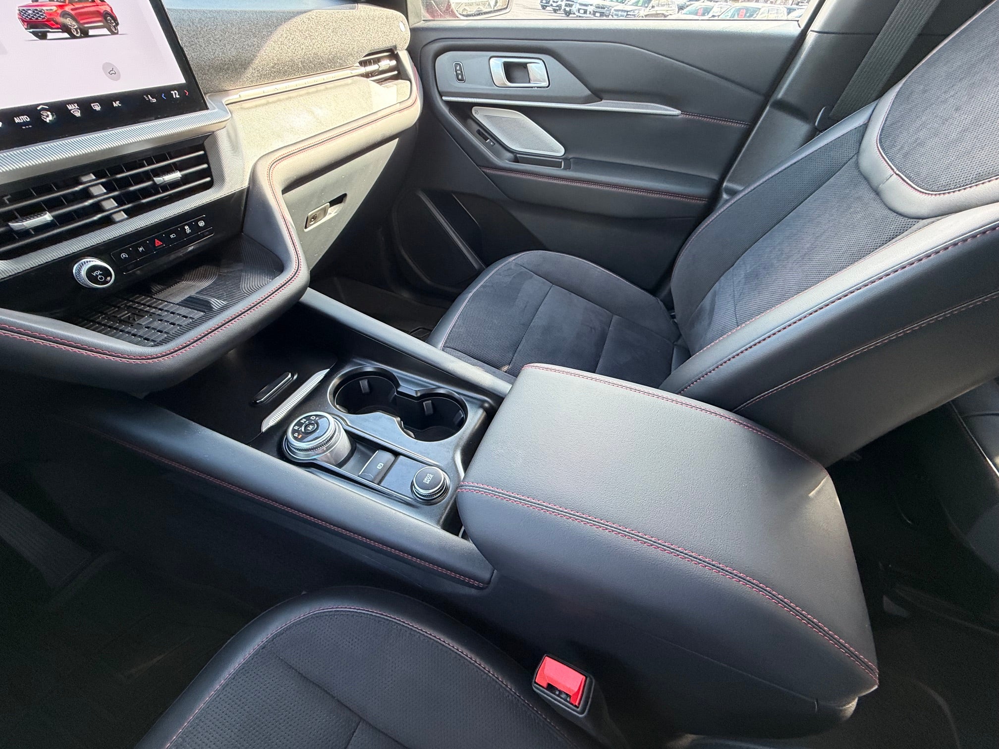 2025 Ford Explorer ST 4WD