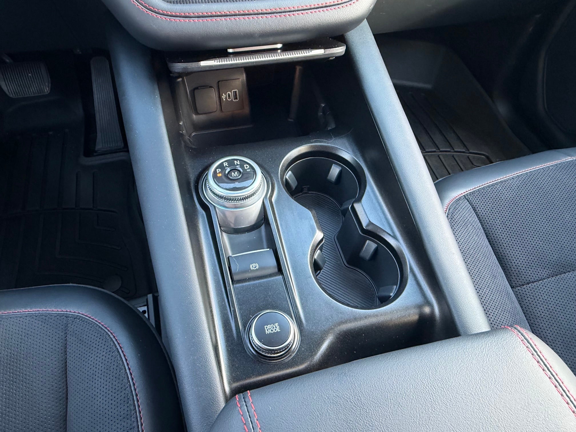2025 Ford Explorer ST 4WD
