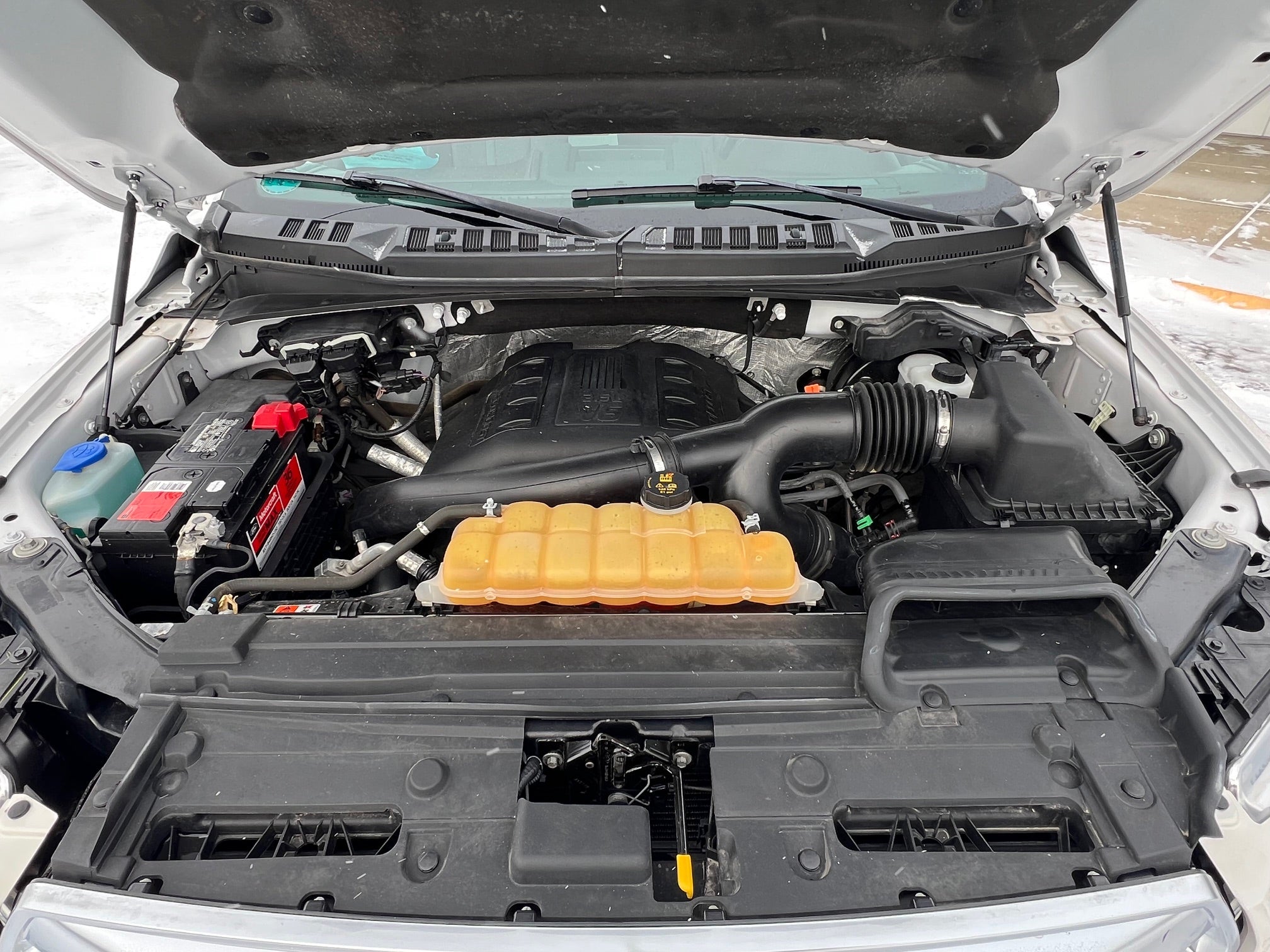 2015 Ford F-150 4WD SuperCrew 5-1/2 Ft Box Platinum