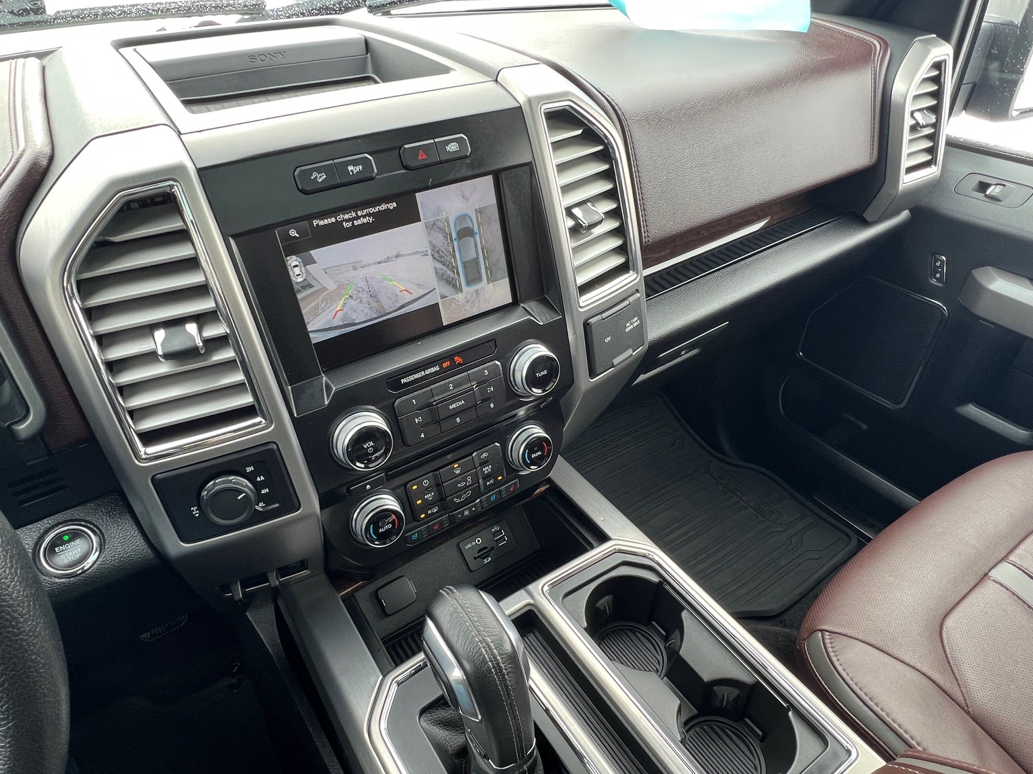 2015 Ford F-150 4WD SuperCrew 5-1/2 Ft Box Platinum