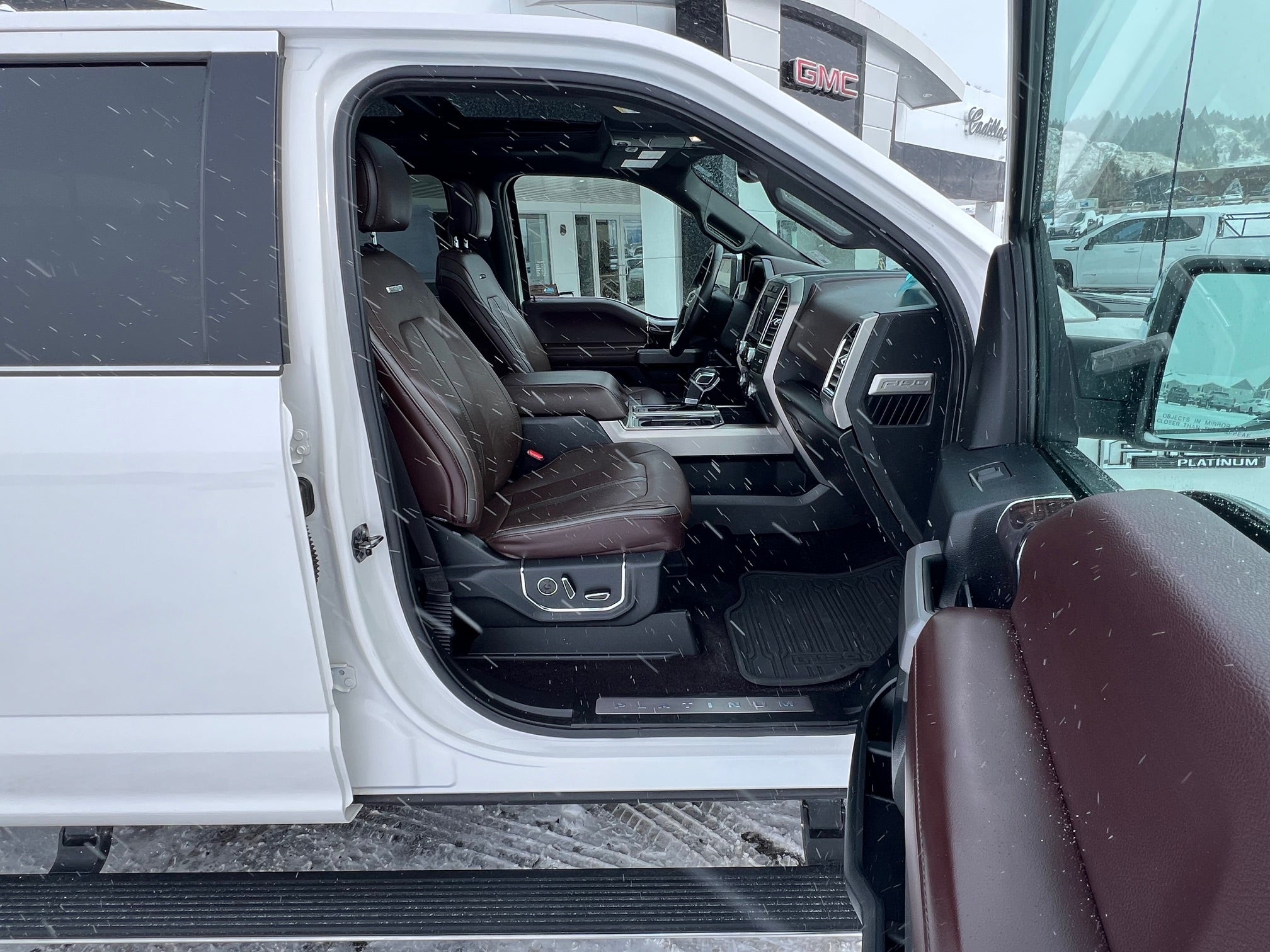 2015 Ford F-150 4WD SuperCrew 5-1/2 Ft Box Platinum