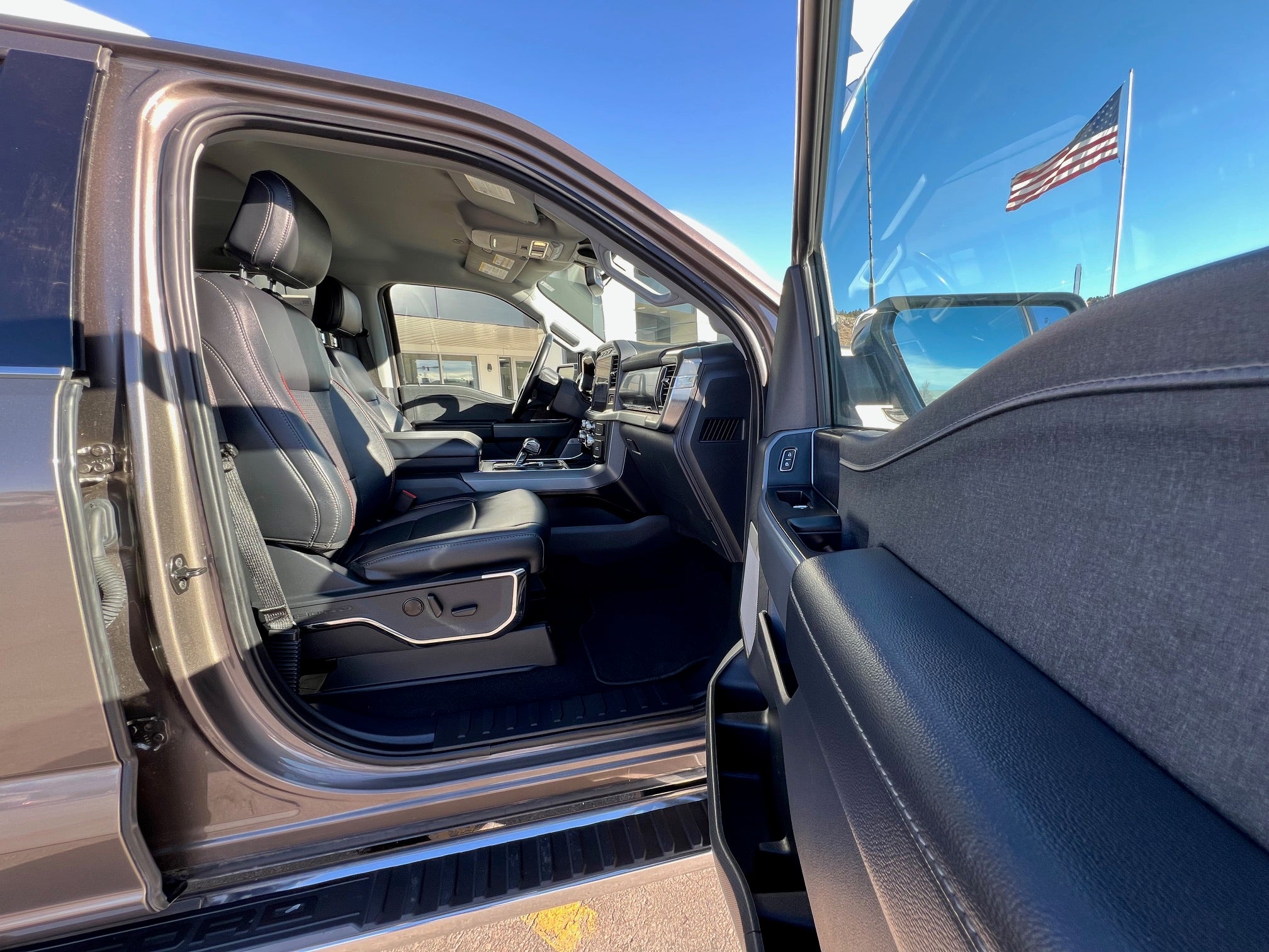 2023 Ford F-150 XL 4WD SuperCrew 5.5' Box