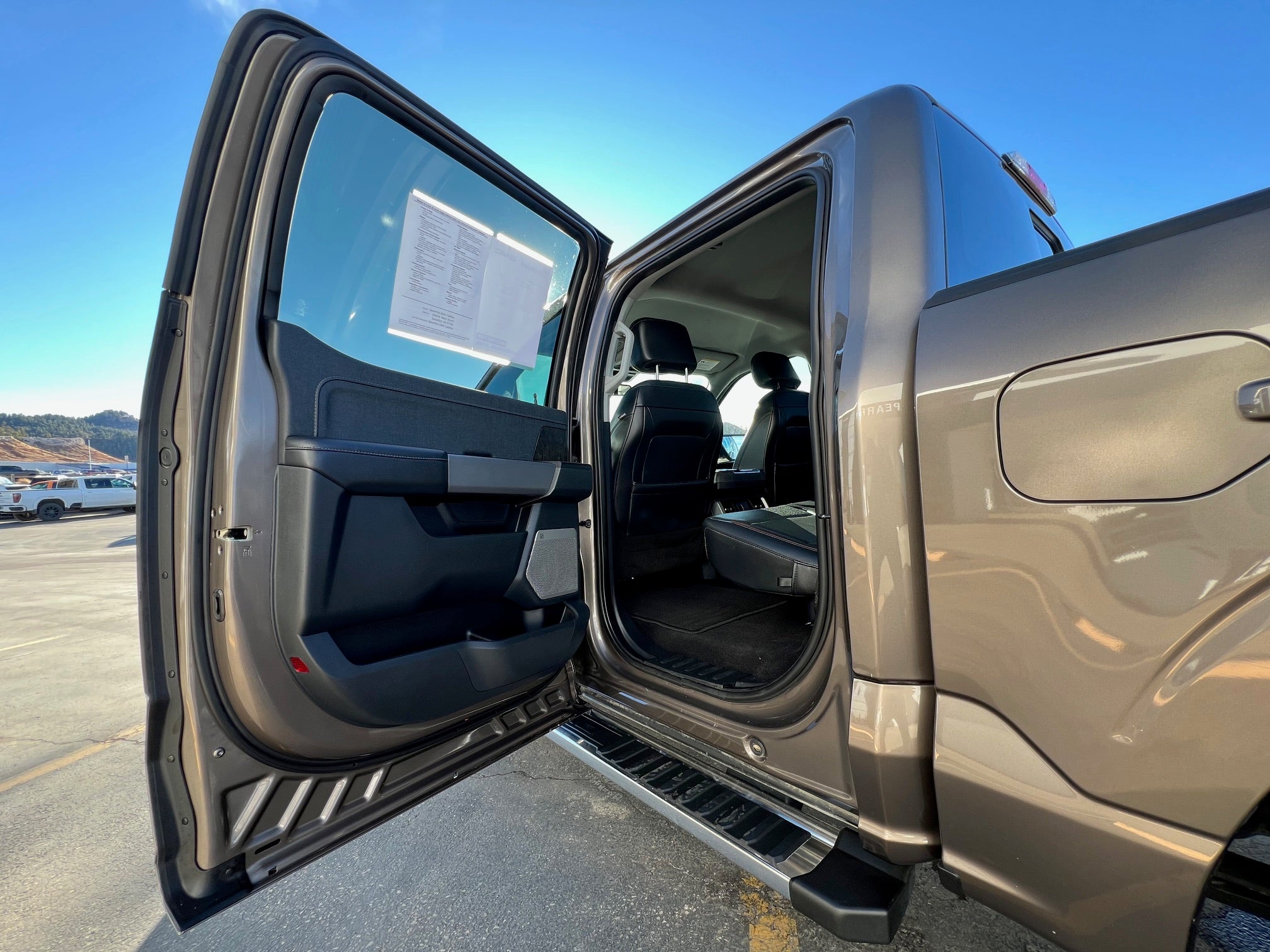 2023 Ford F-150 XL 4WD SuperCrew 5.5' Box