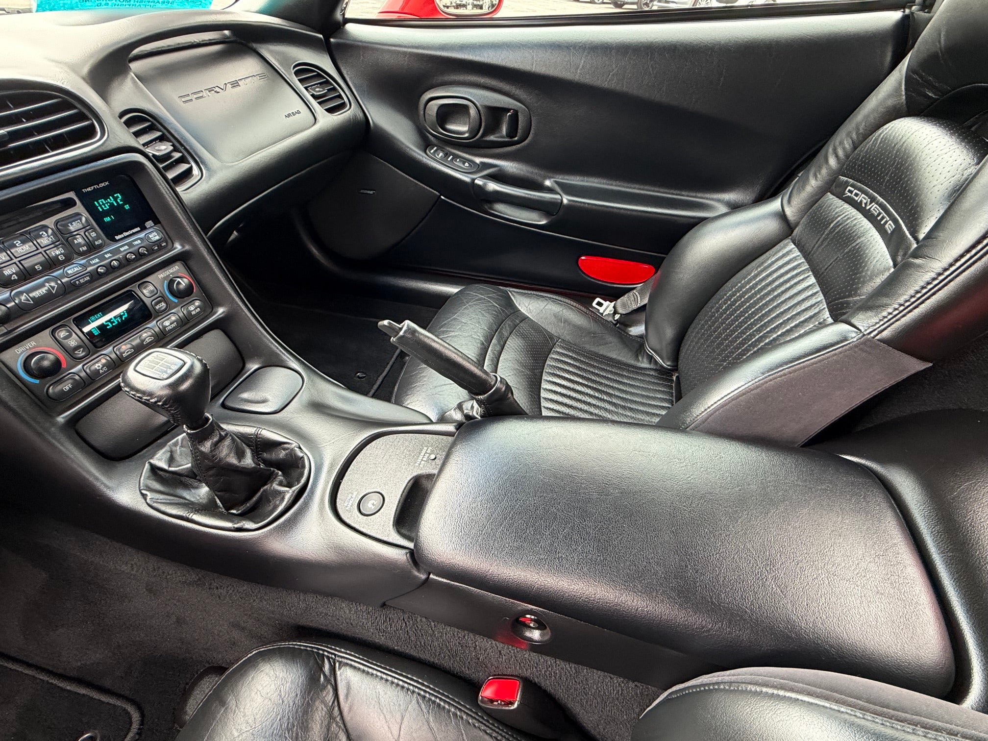 2000 Chevrolet Corvette Base