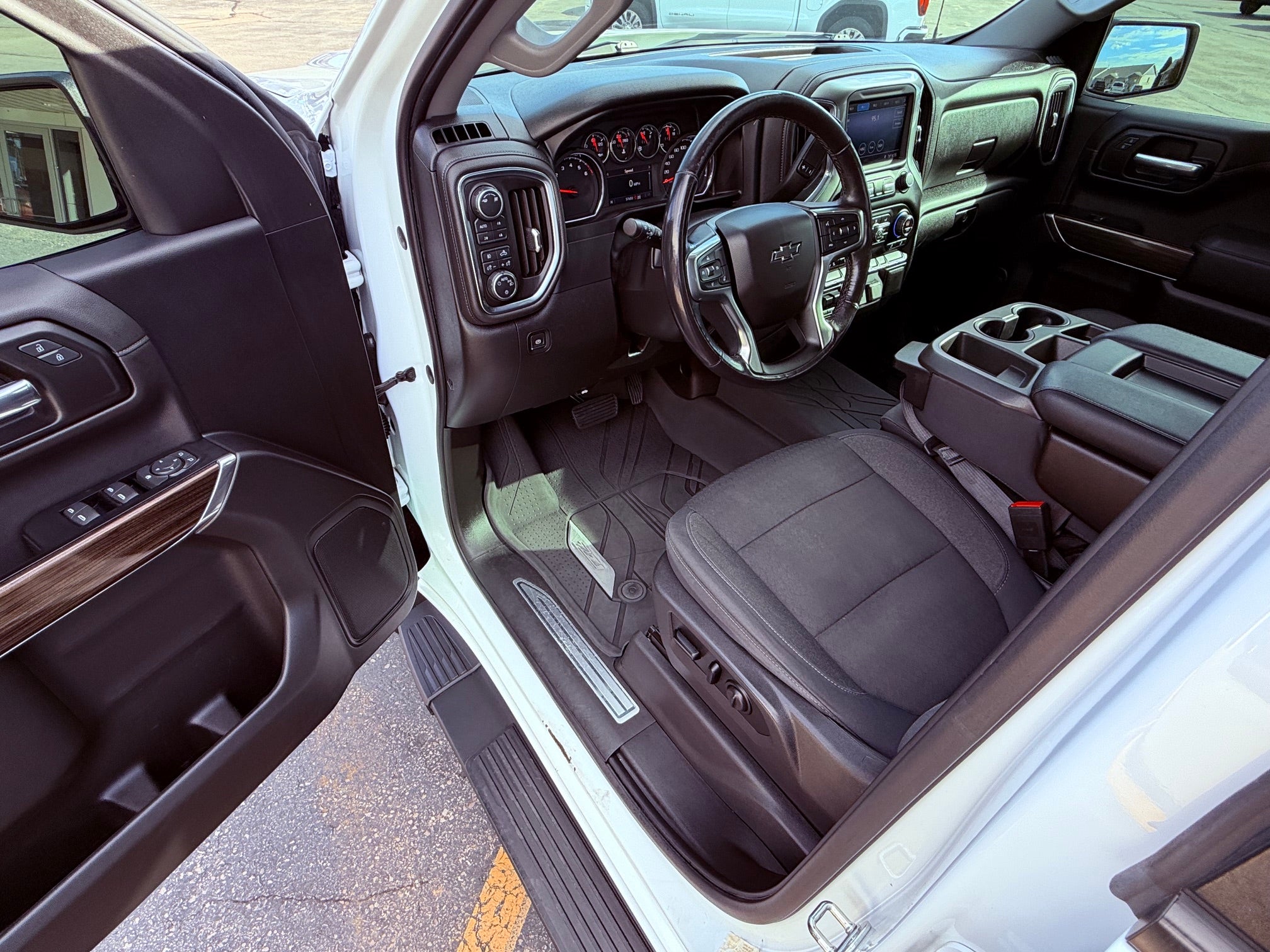 2019 Chevrolet Silverado 1500 Crew Cab Short Box 4-Wheel Drive LT Trail Boss
