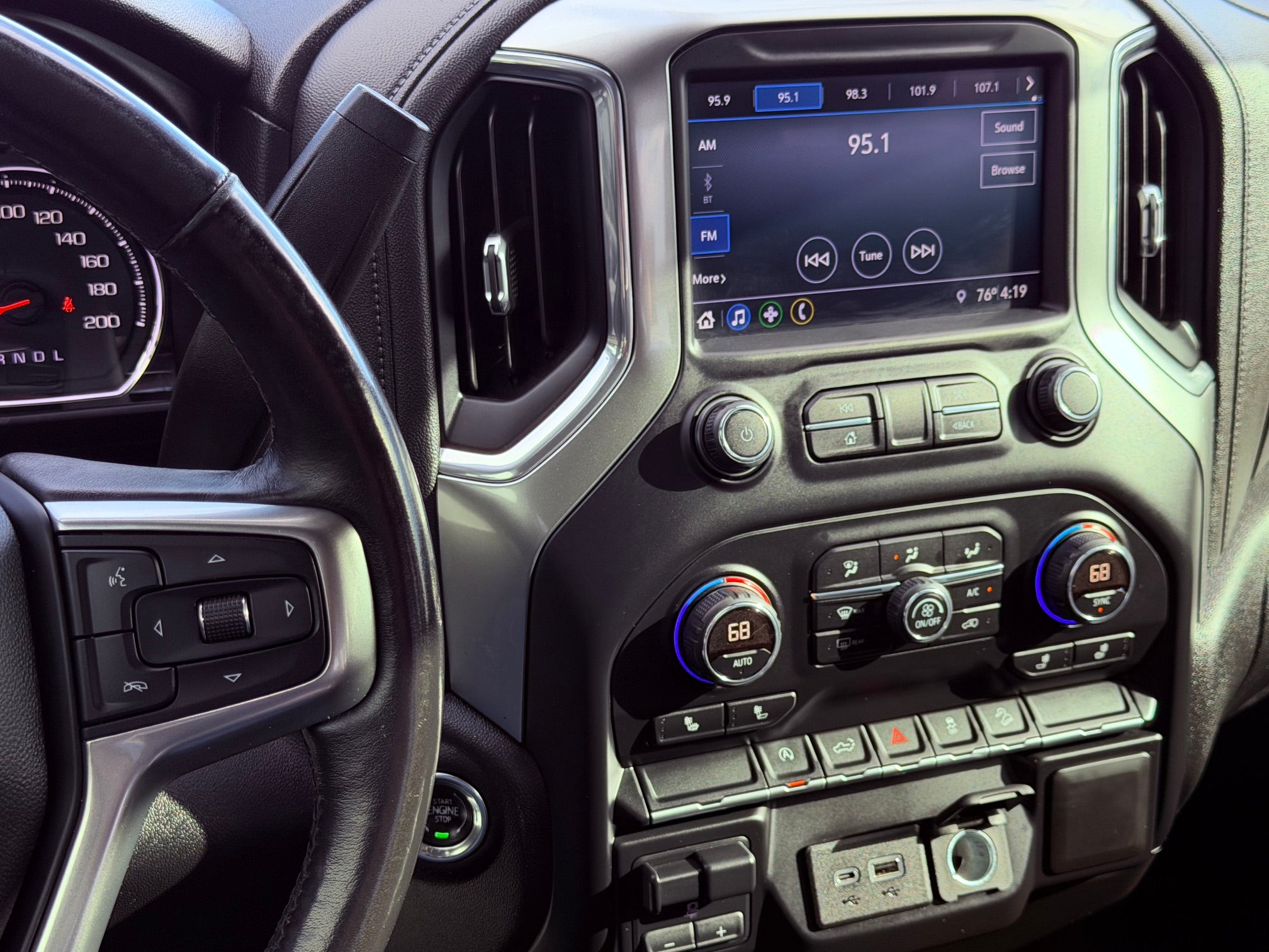 2019 Chevrolet Silverado 1500 Crew Cab Short Box 4-Wheel Drive LT Trail Boss
