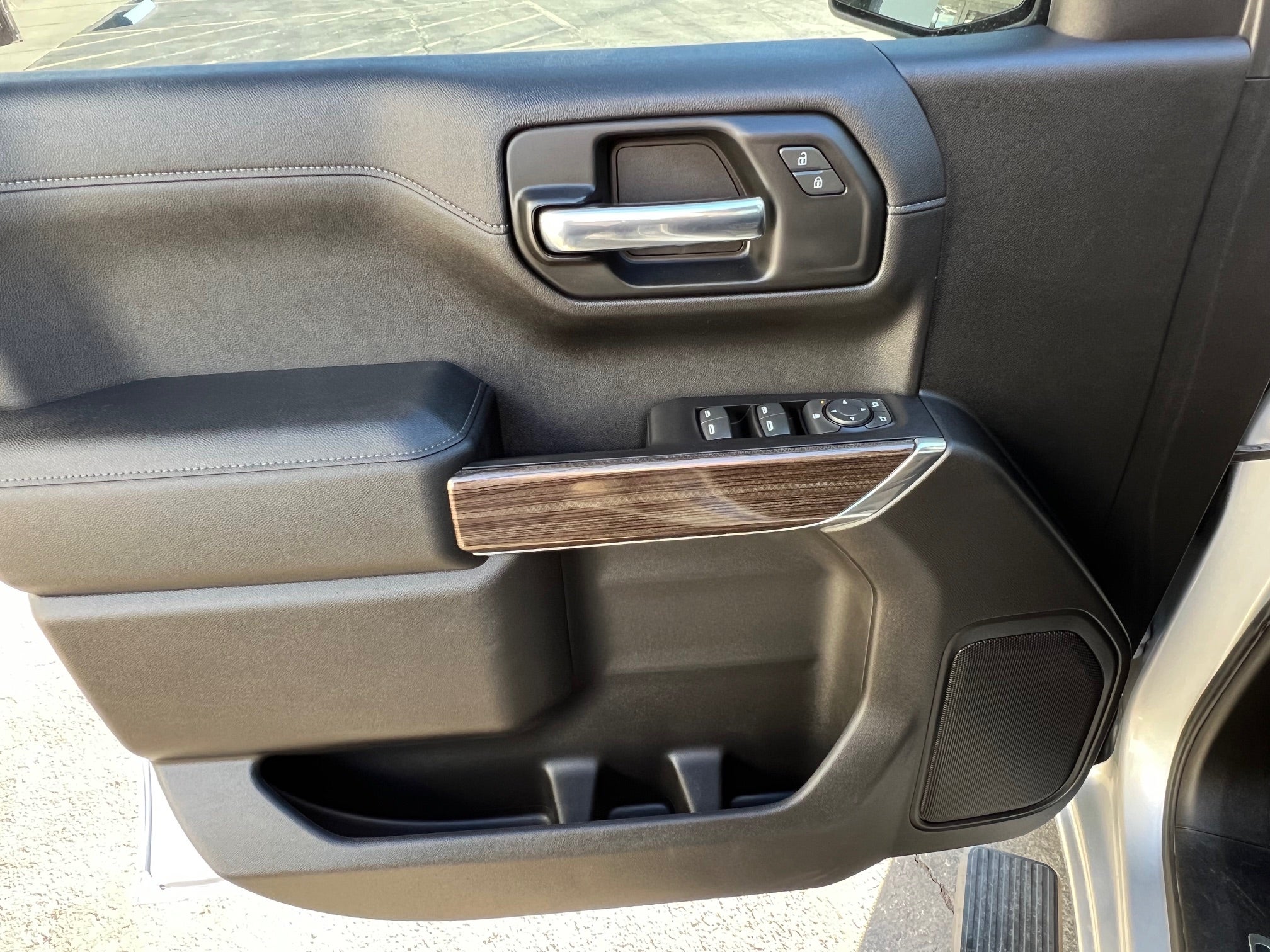 2020 Chevrolet Silverado 1500 Crew Cab Short Box 4-Wheel Drive LT