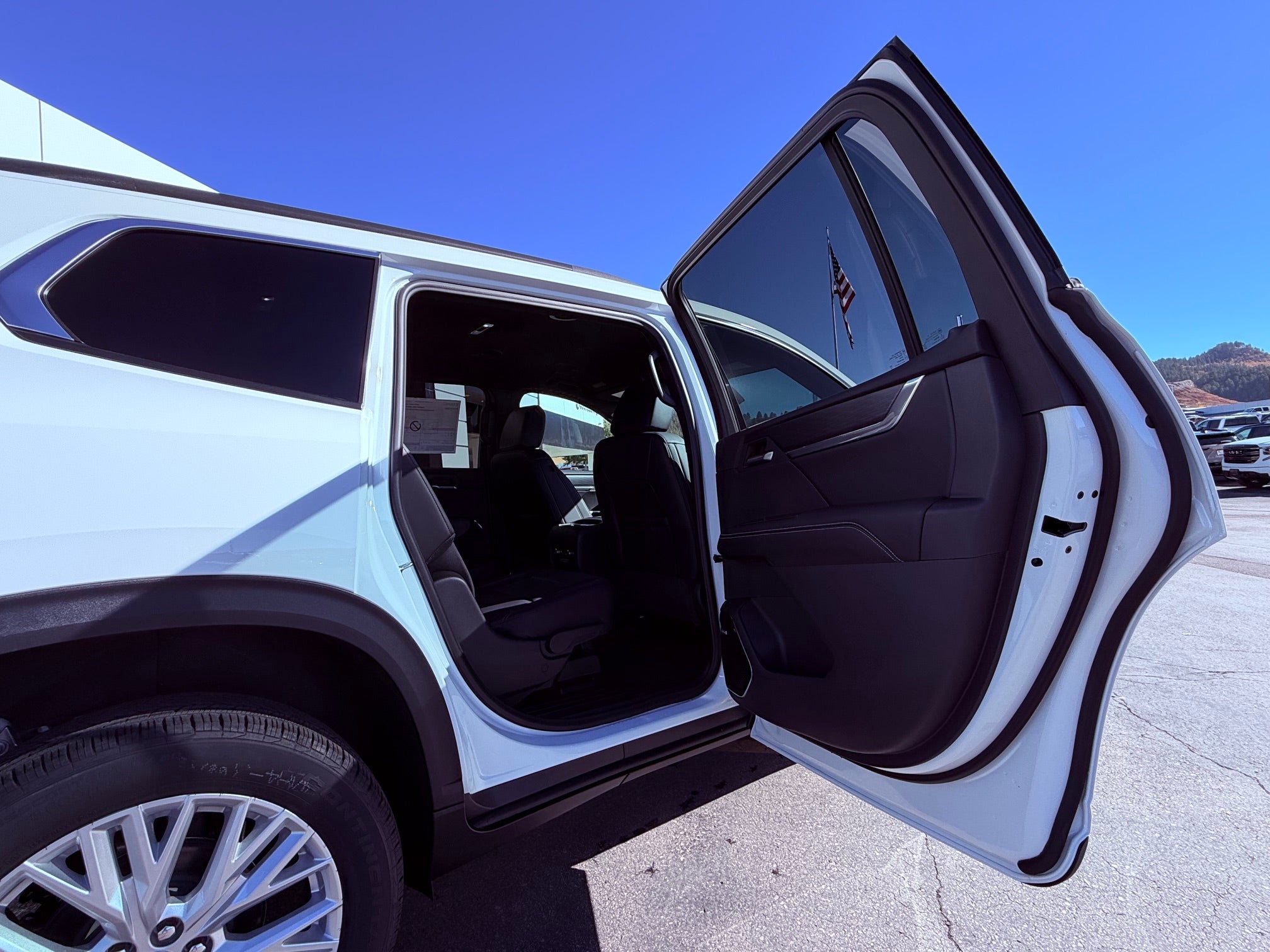 2027 GMC Acadia Elevation