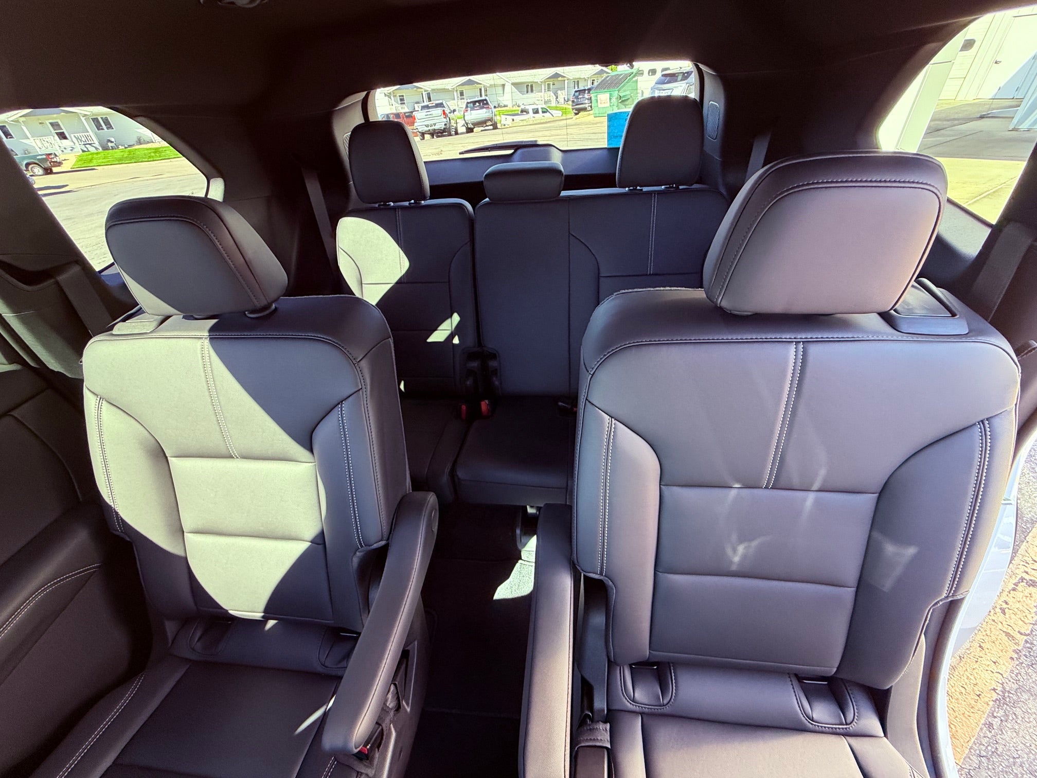 2027 GMC Acadia Elevation