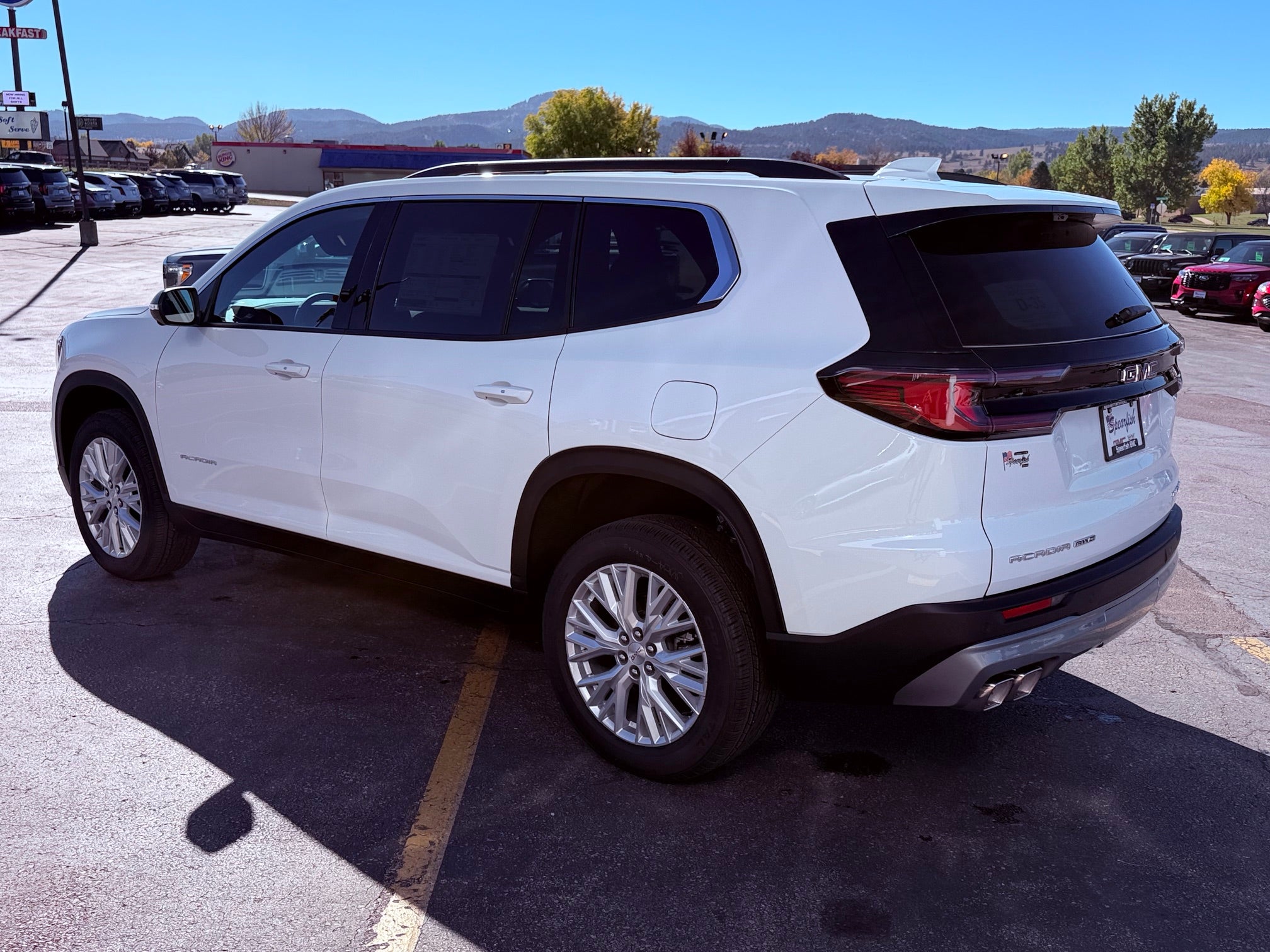 2027 GMC Acadia Elevation