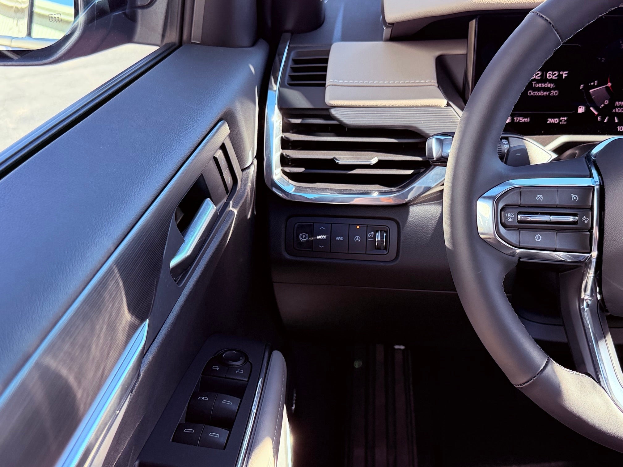 2027 GMC Acadia Elevation