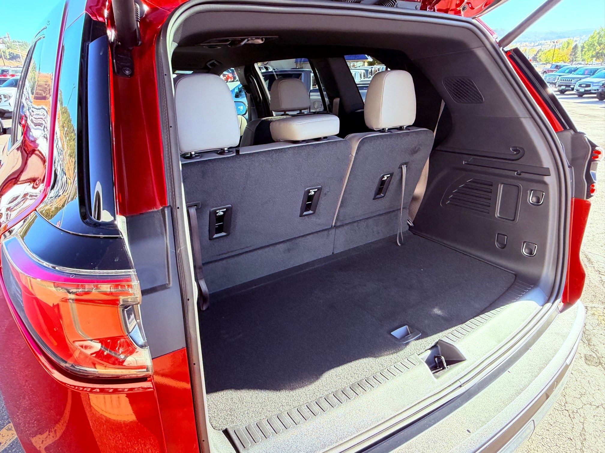 2027 GMC Acadia Elevation