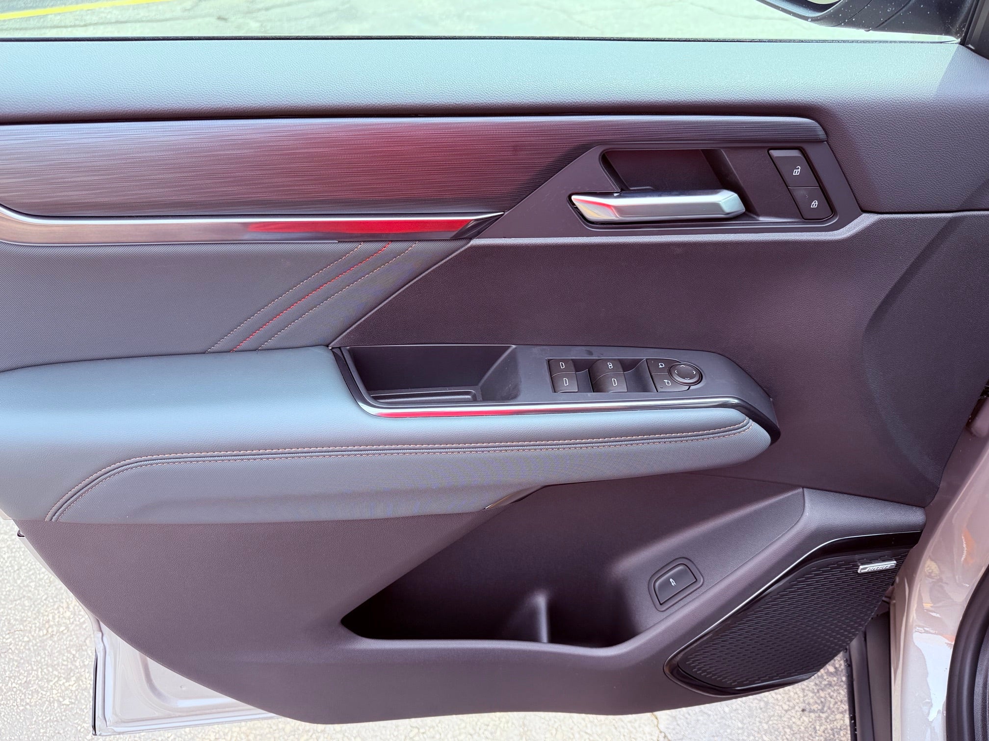 2027 GMC Acadia AT4