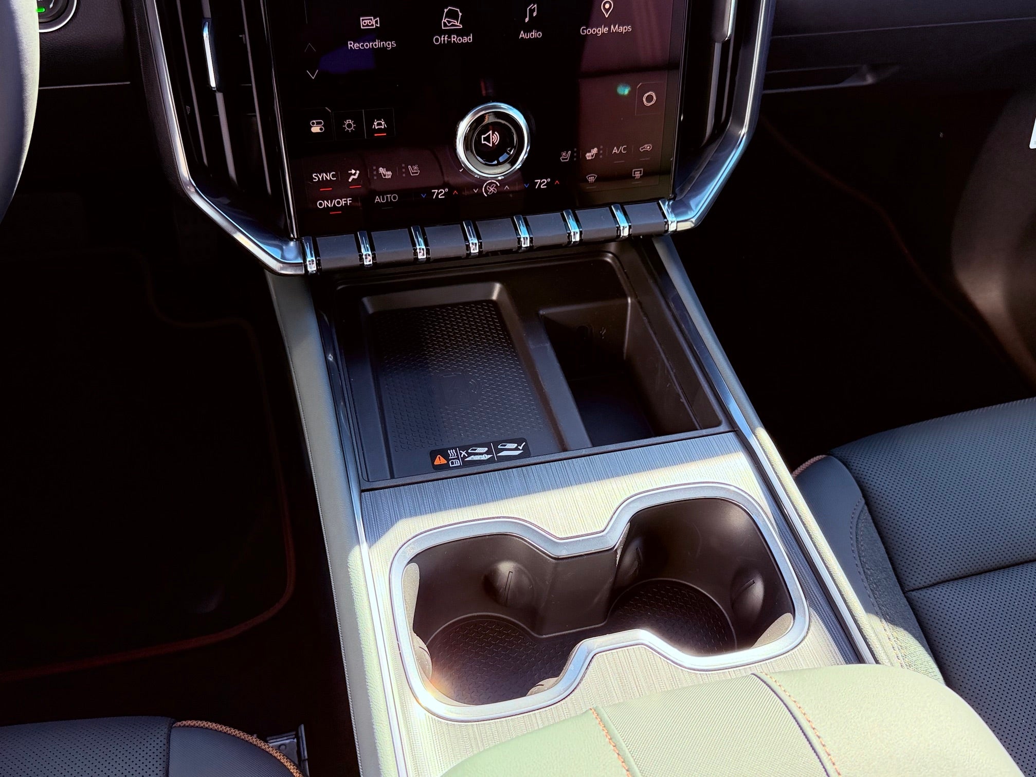 2027 GMC Acadia AT4