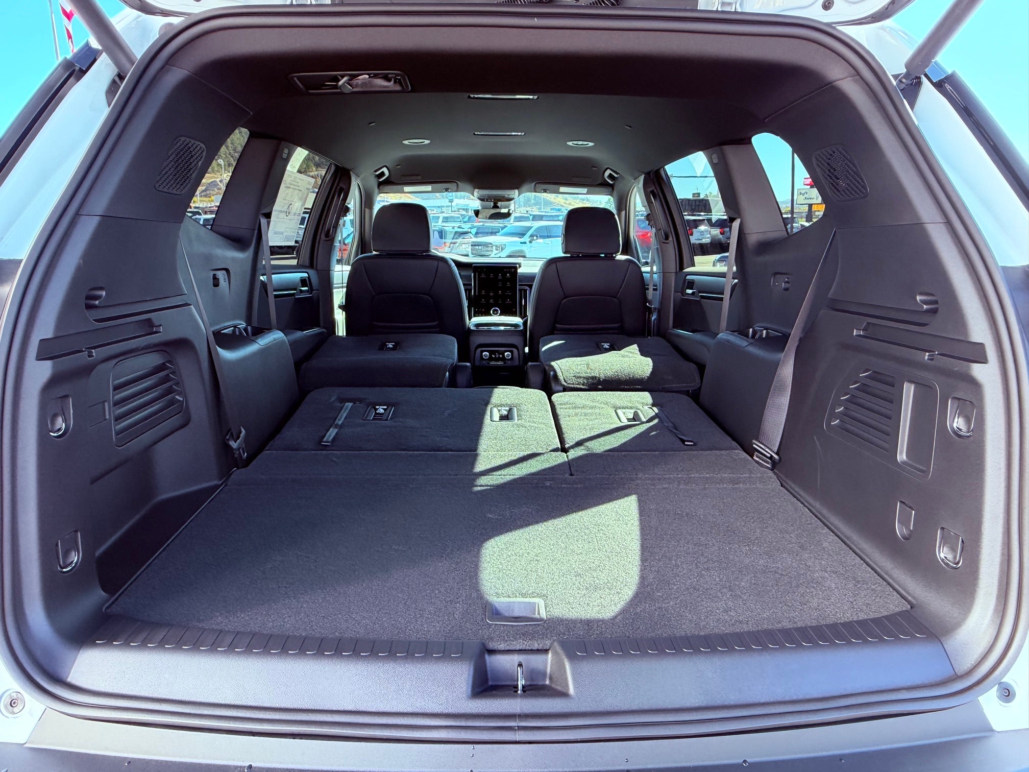 2027 GMC Acadia AT4