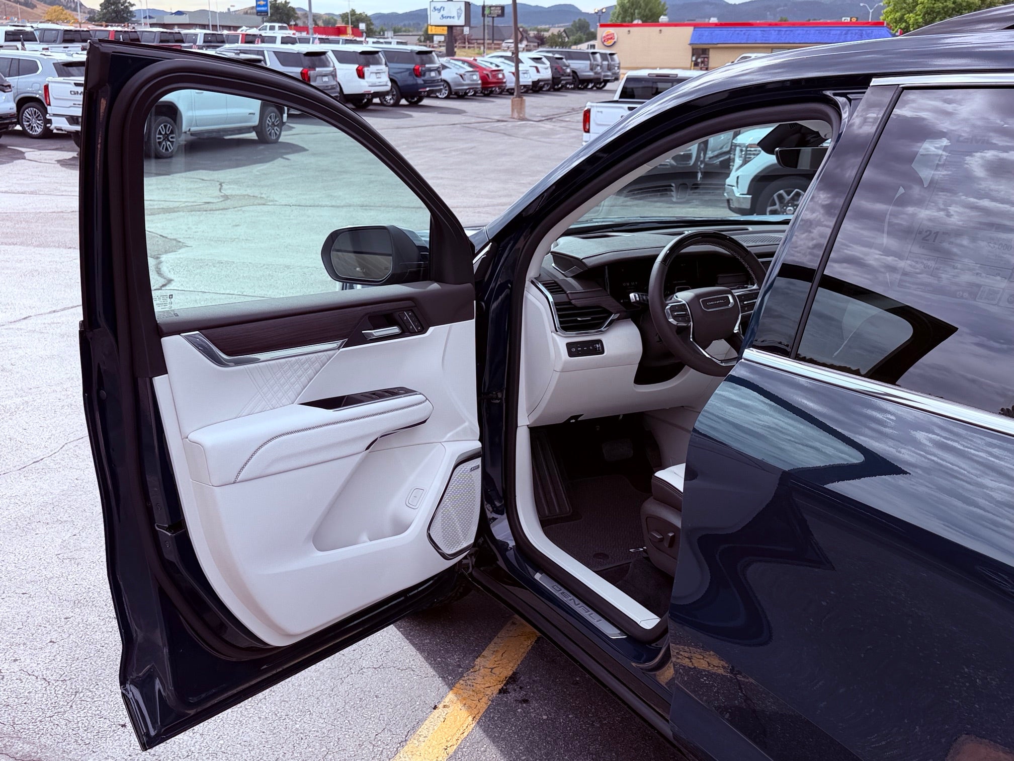 2027 GMC Acadia Denali