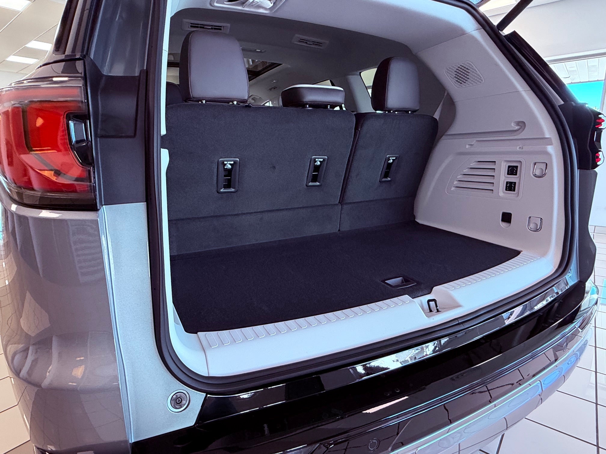 2027 GMC Acadia Denali