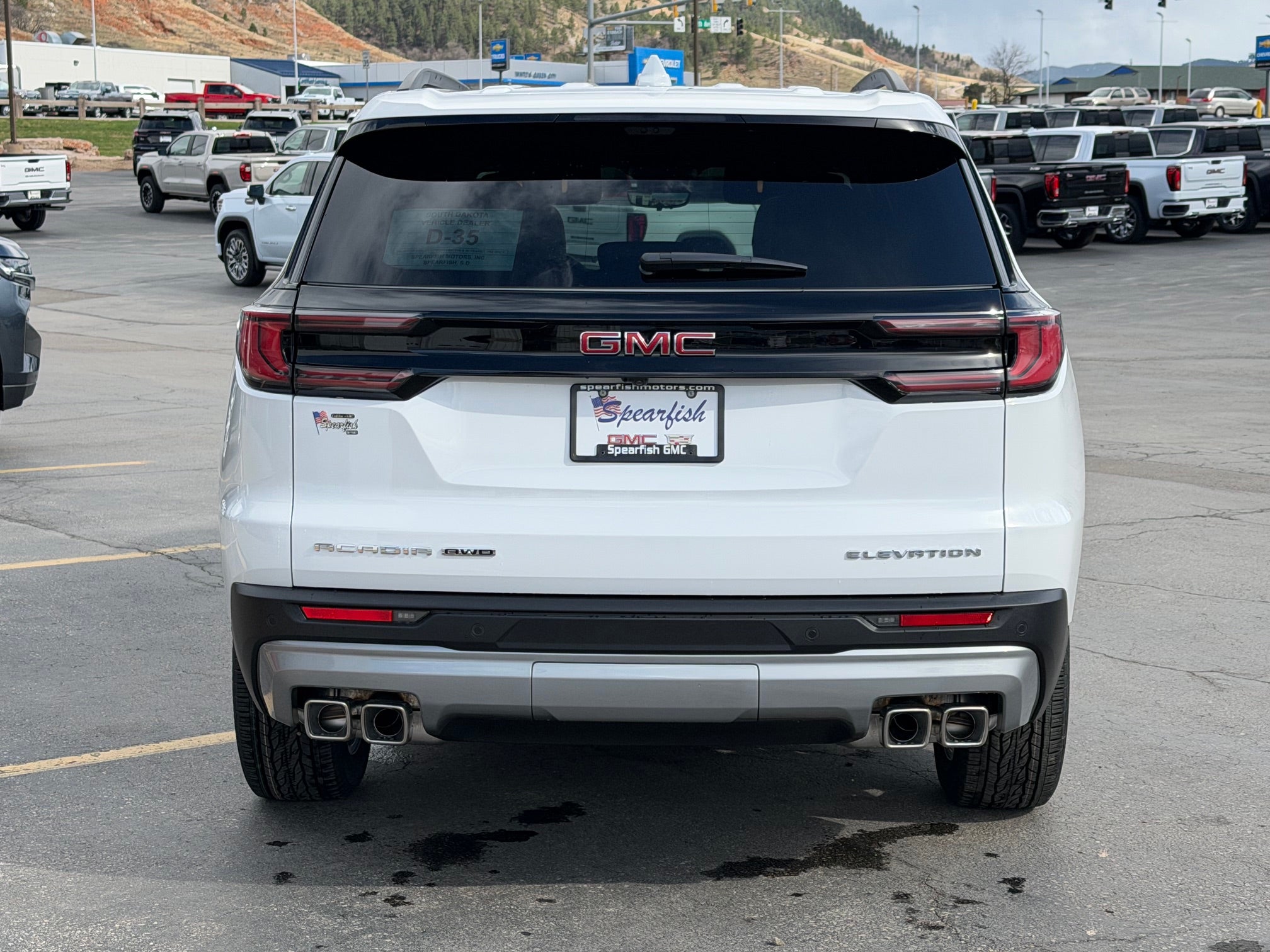 2026 GMC Acadia Elevation