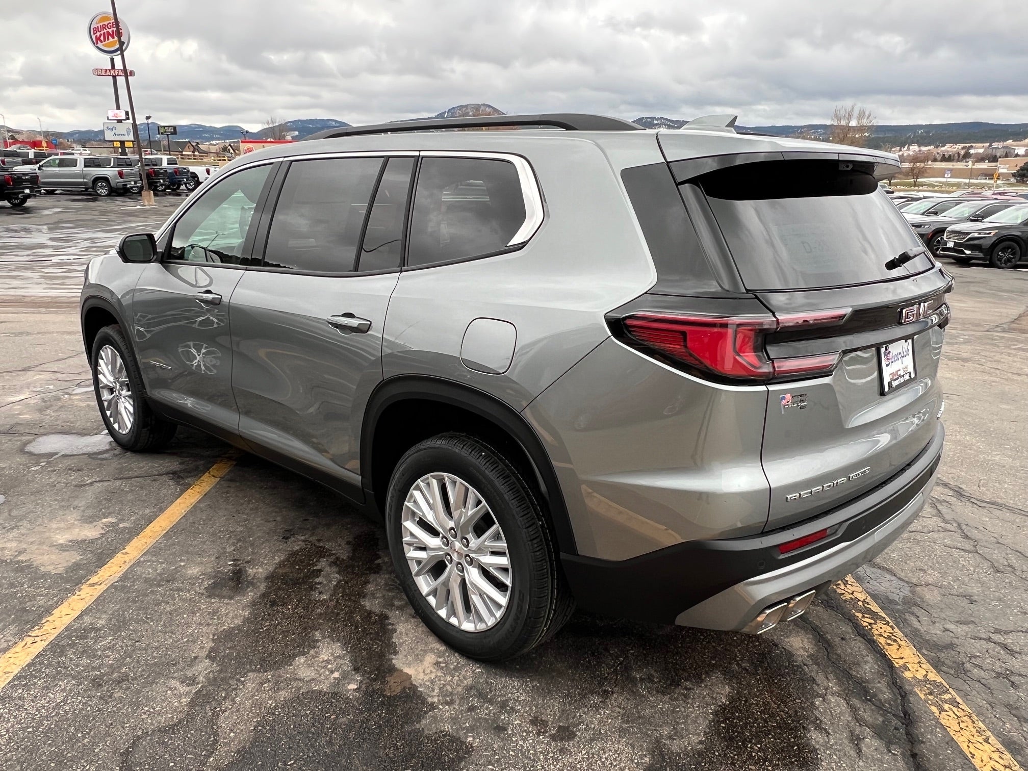 2026 GMC Acadia Elevation