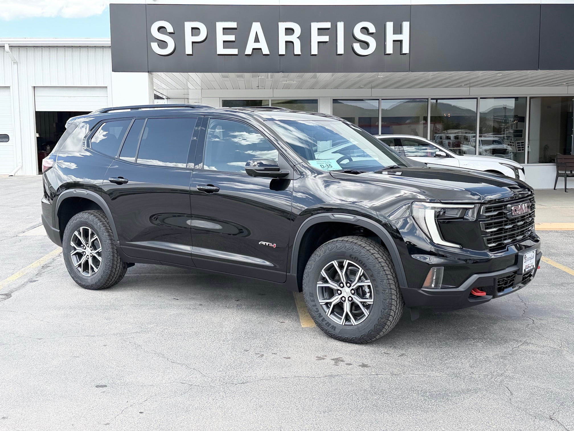 2026 GMC Acadia AT4 AWD's photo