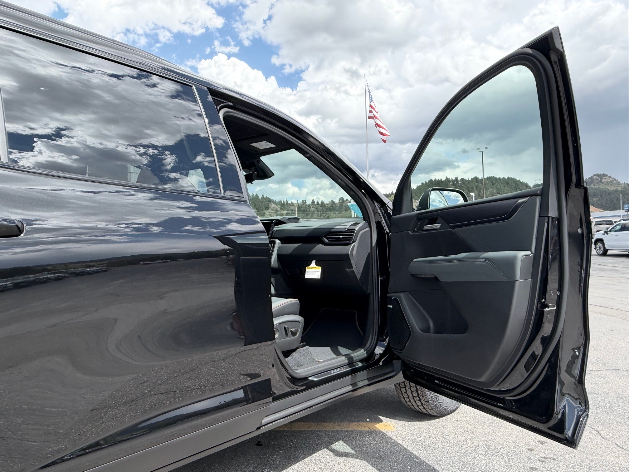 2026 GMC Acadia AT4 - Photo 26